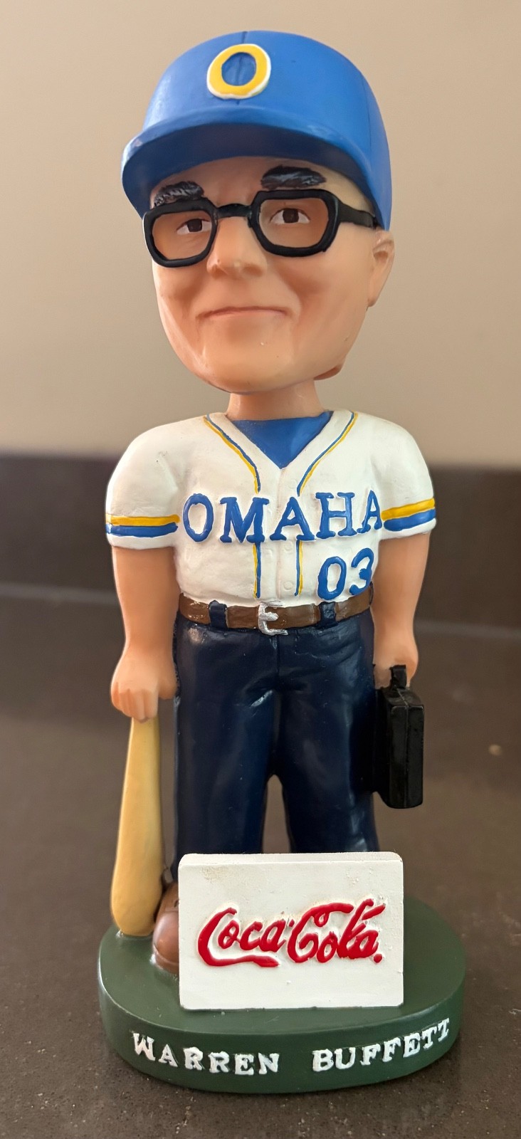 2003 Warren Buffett Berkshire Hathaway Investor Bobblehead (Limited to 1000) 2003 Warren Buffett Berkshire Hathaway Investor Bobblehead (Limited to 1000)