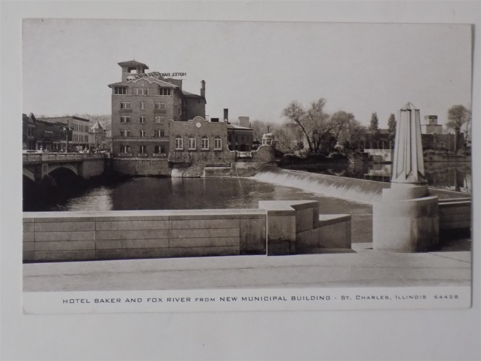 St. Charles, Illinois IL ~ Hotel Baker & Fox River 1940s b/w L740