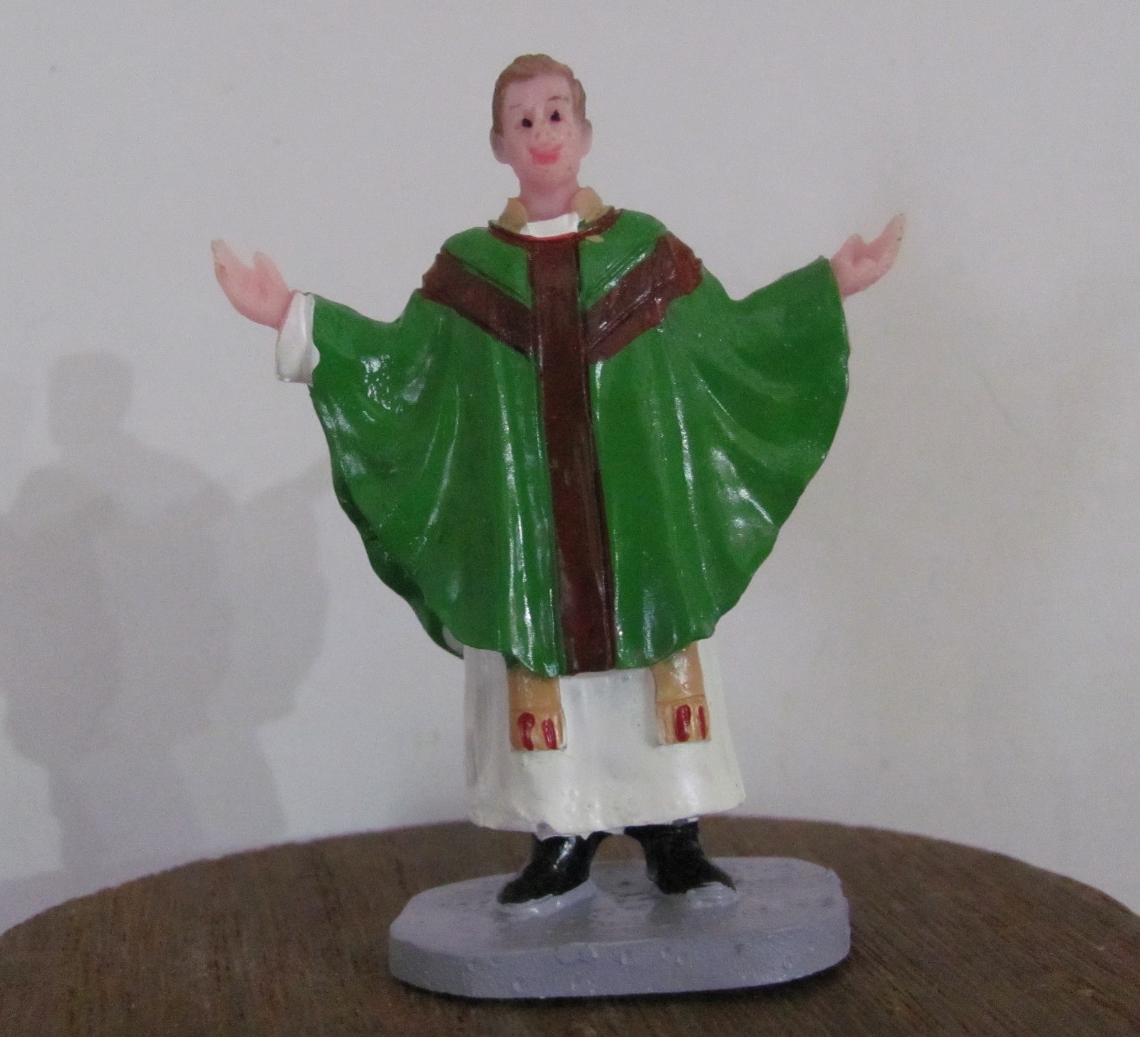 Lemax Caddington Village Figurine - Parish Priest #02931