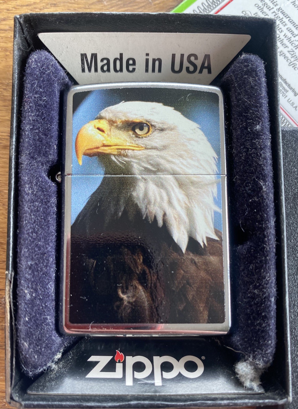 Genuine Brand New 2011 ZIPPO Lighter MAJESTIC GOLDEN EAGLE  Brilliant Chrome