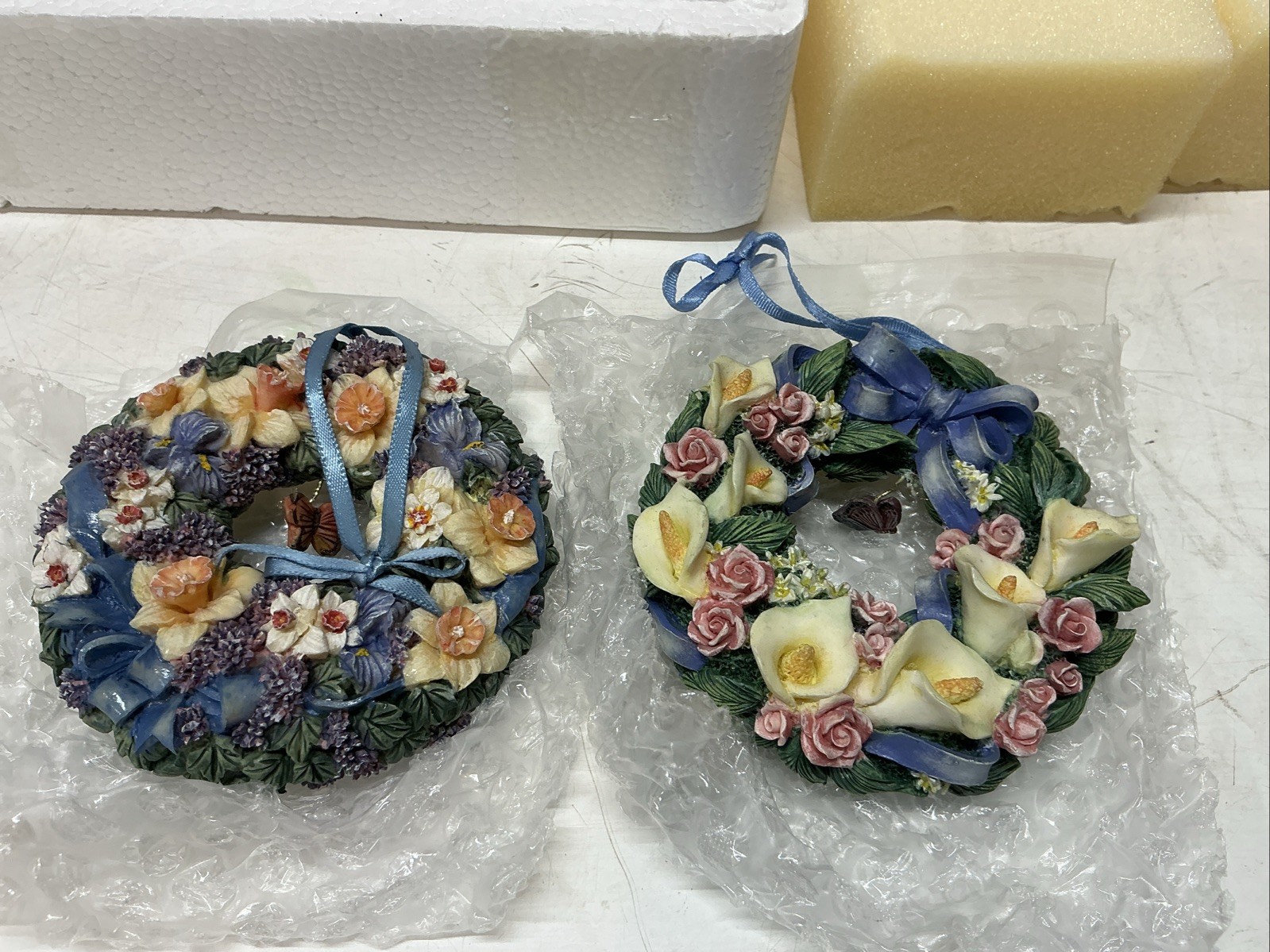 2 Lena Liu Floral Greeting Wreath Ornaments Circle Of Peace/Delight Original Box