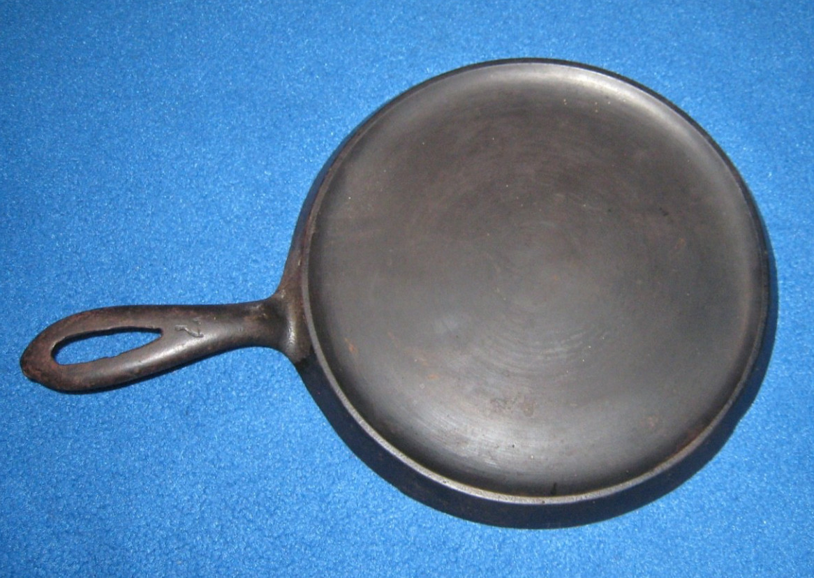 NICE GRISWOLD LARGE BLOCK #7 GRISWOLD \
