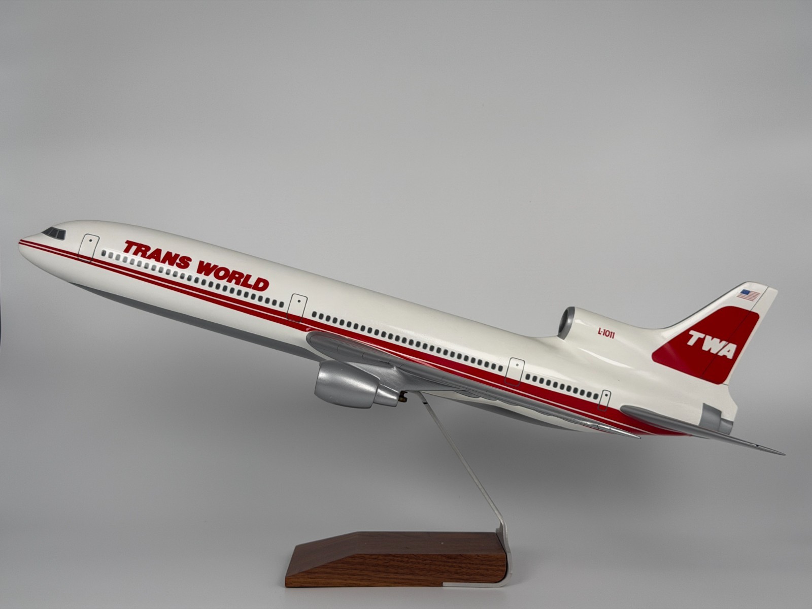 1/100 Scale Wesco TWA Lockheed L-1011 Tristar Twin Stripe Vintage Model Aircraft