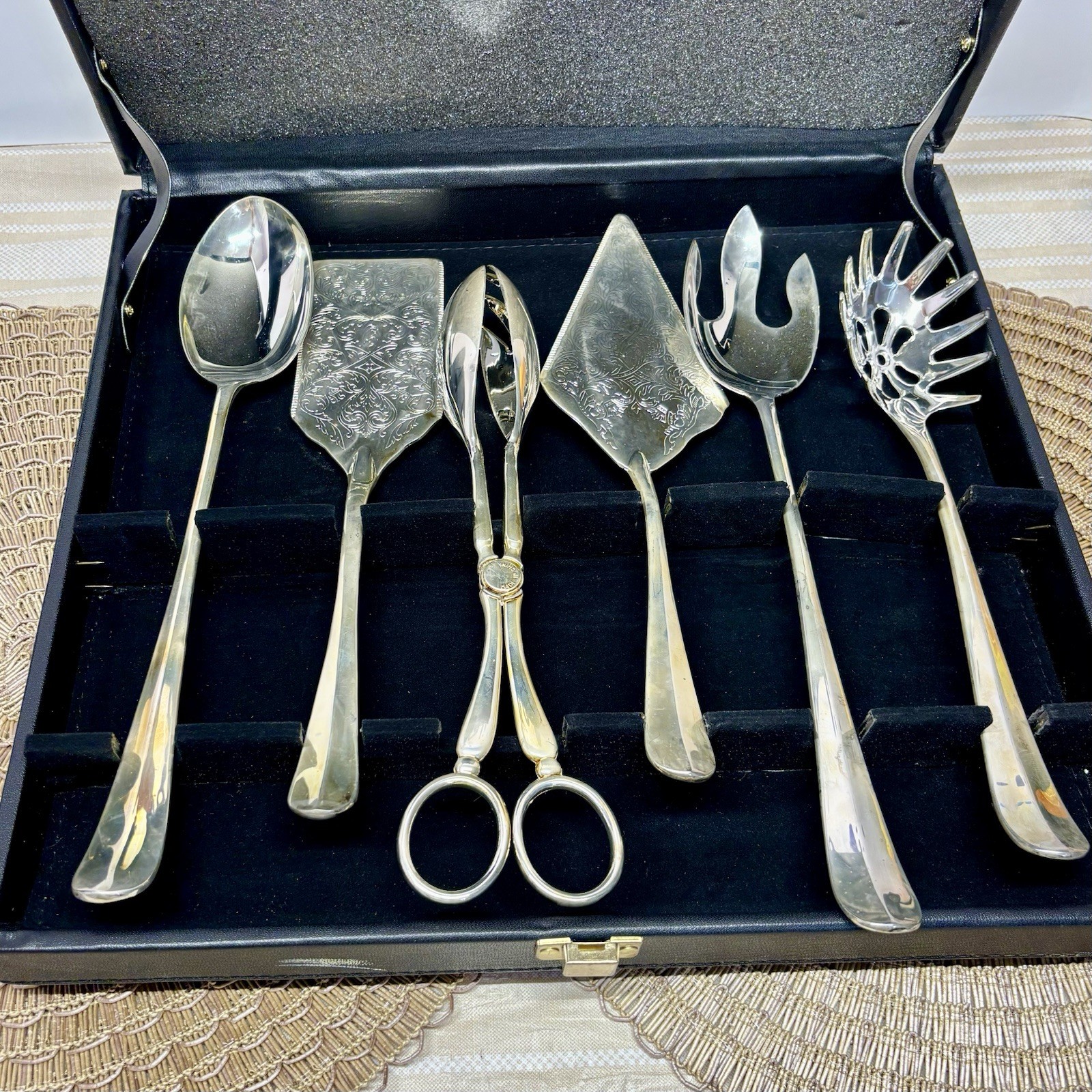 Vintage Silver-Plated Serving Set 6pc Ornate Scroll Design W/ Presentation Case