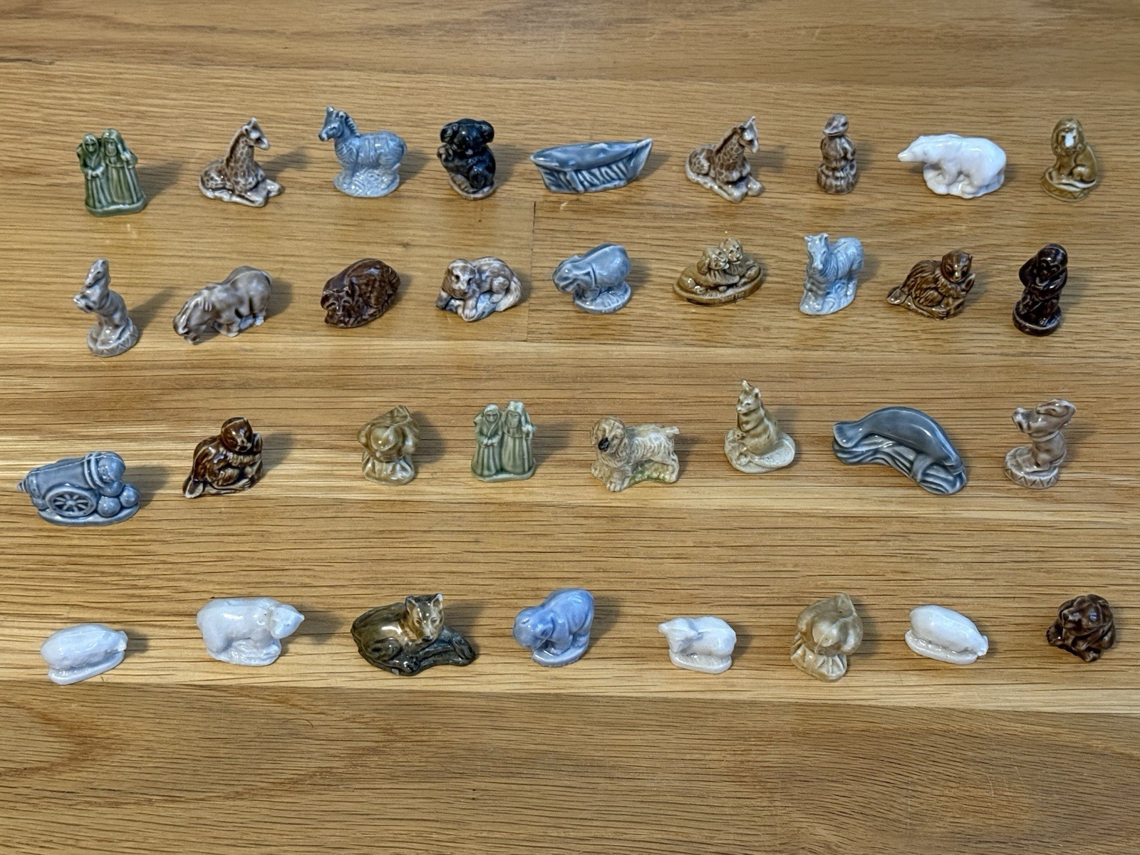 Vintage Ceramic WADE WHIMSIES Miniature Figurine Lot Animals Red Rose Tea U.K.