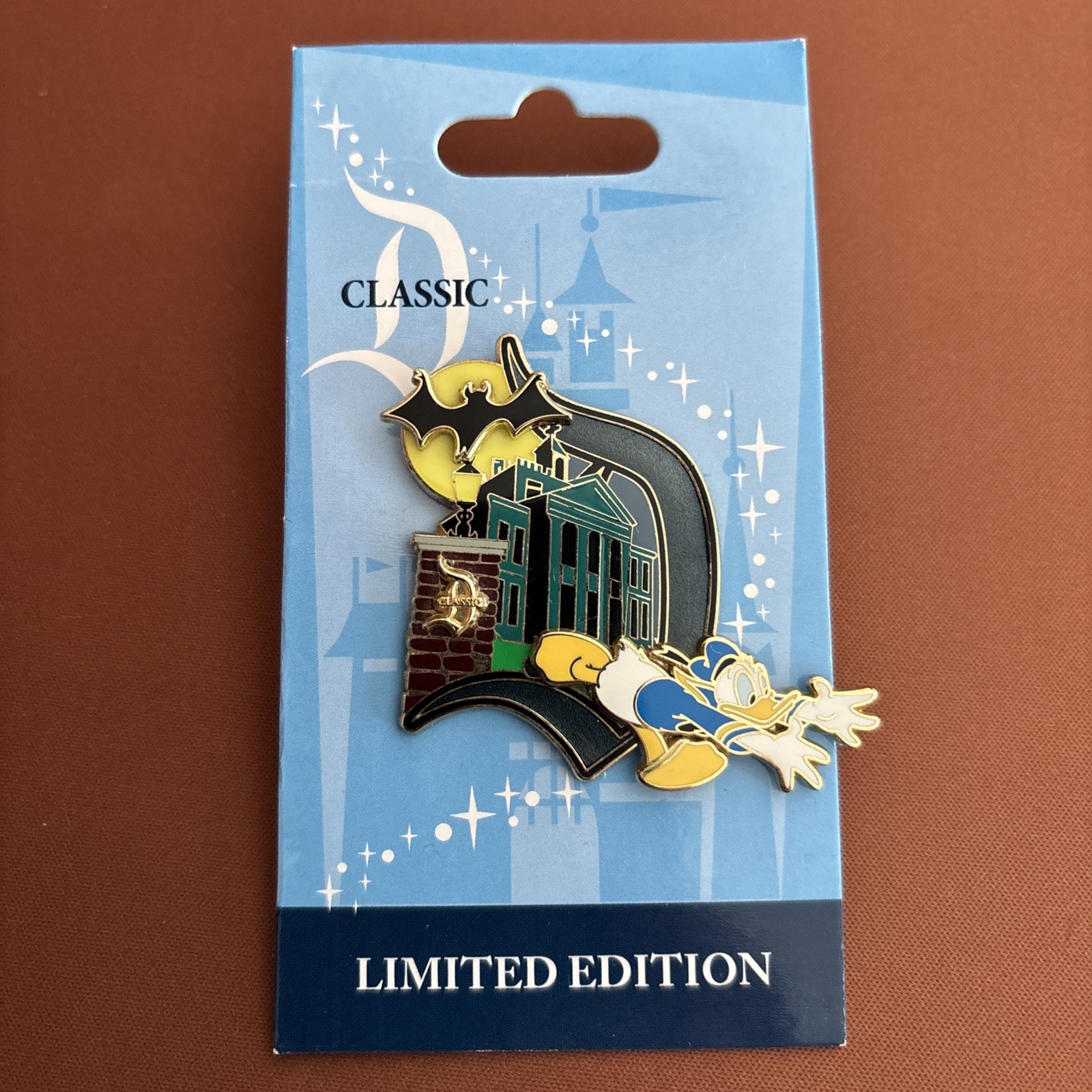 RARE 2011 Disneyland Classic “D” Collection Haunted Mansion Donald Duck D pin