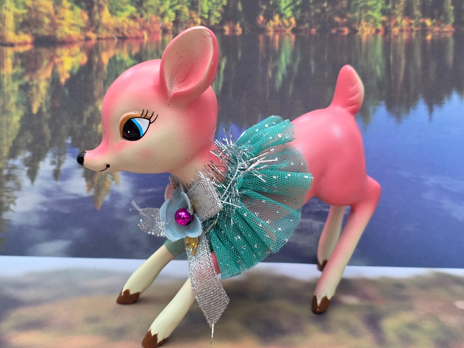 Vintage Style Retro pink CHRISTMAS Fawn Deer REINDEER FIGURINE NEW