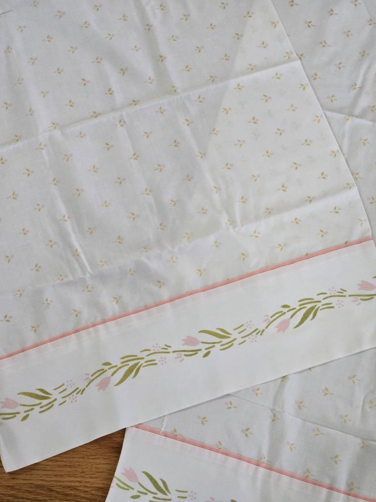 VTG Laura Ashley Standard Pillow Cases Castleberry Pattern
