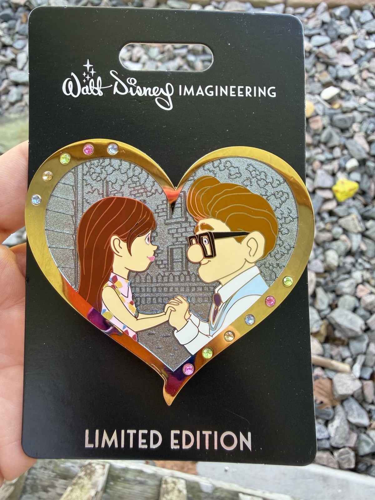 WDI MOG Valentine\'s Day Hearts Carl And Ellie Up LE 300 Disney Pin