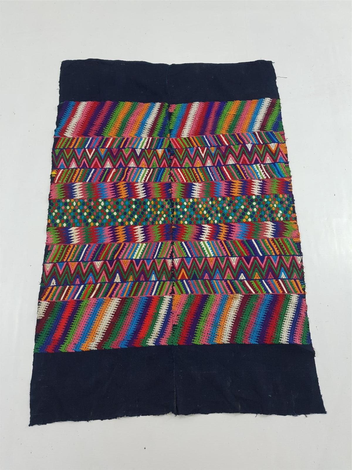 Vintage Traditional Handwoven Guatemalan Textile 47x32 inches Vintage Traditional Handwoven Guatemalan Textile 47x32 inches