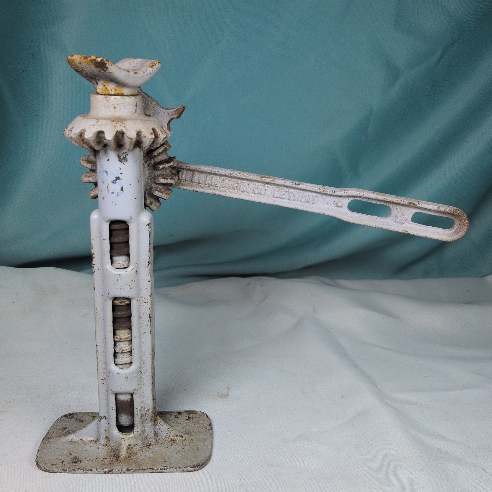 Antique B&M Mfg Co Detroit Auto Ratchet Jack Model T Era Works
