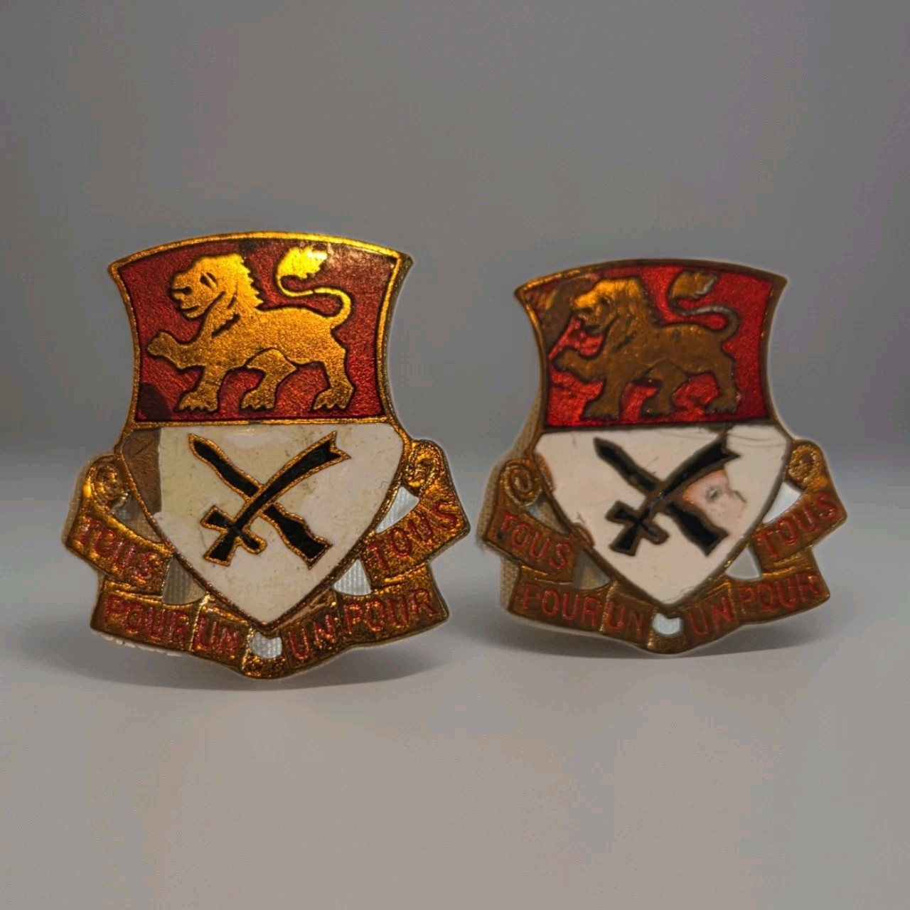 Pair Vintage 15th Cavalry Regiment DUI Unit Crests Carl Poellath Circle P German