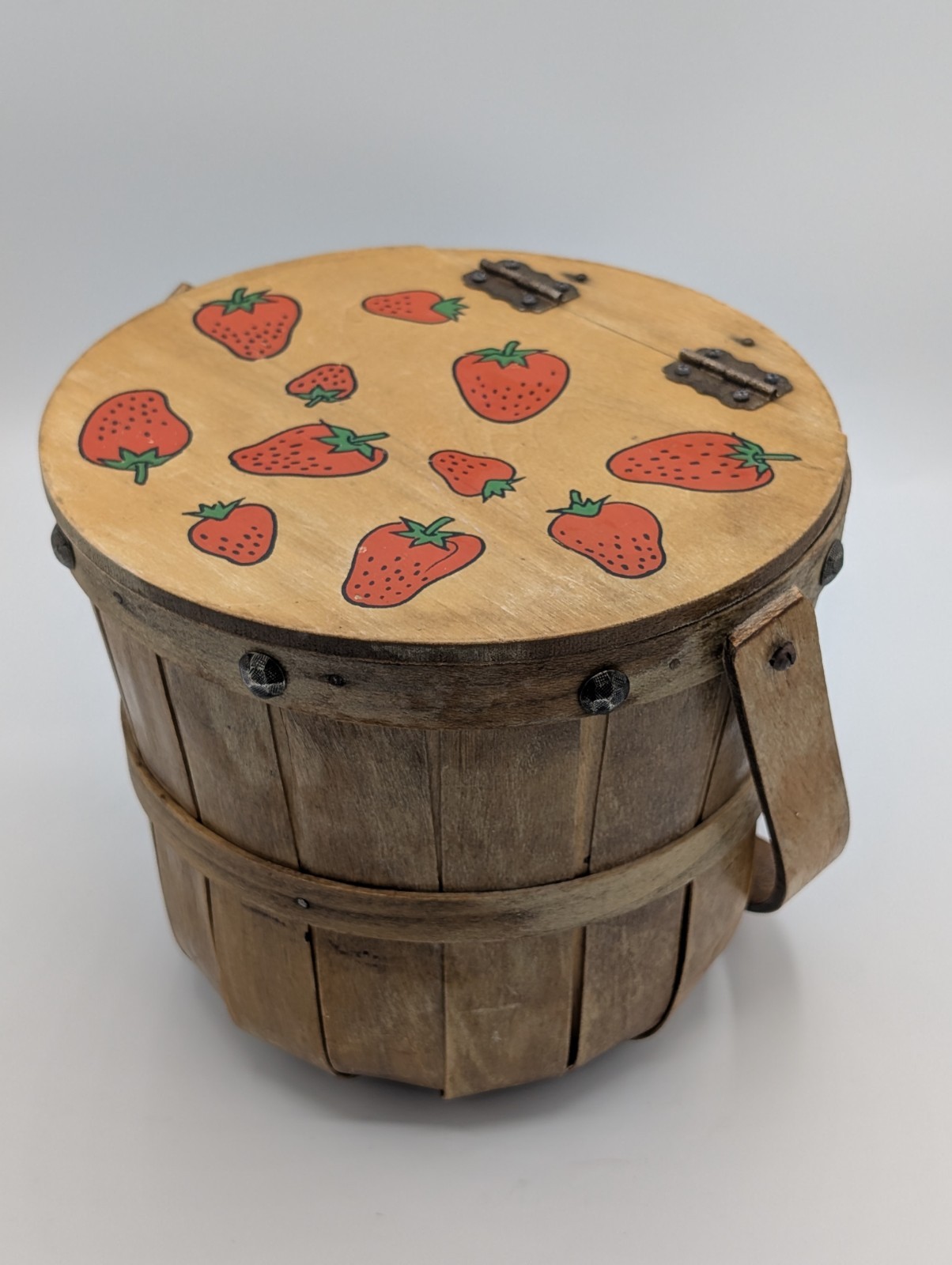 Vintage Antique RARE OOAK Handpainted Gary Gail Daillas Sm. Strawberry Basket