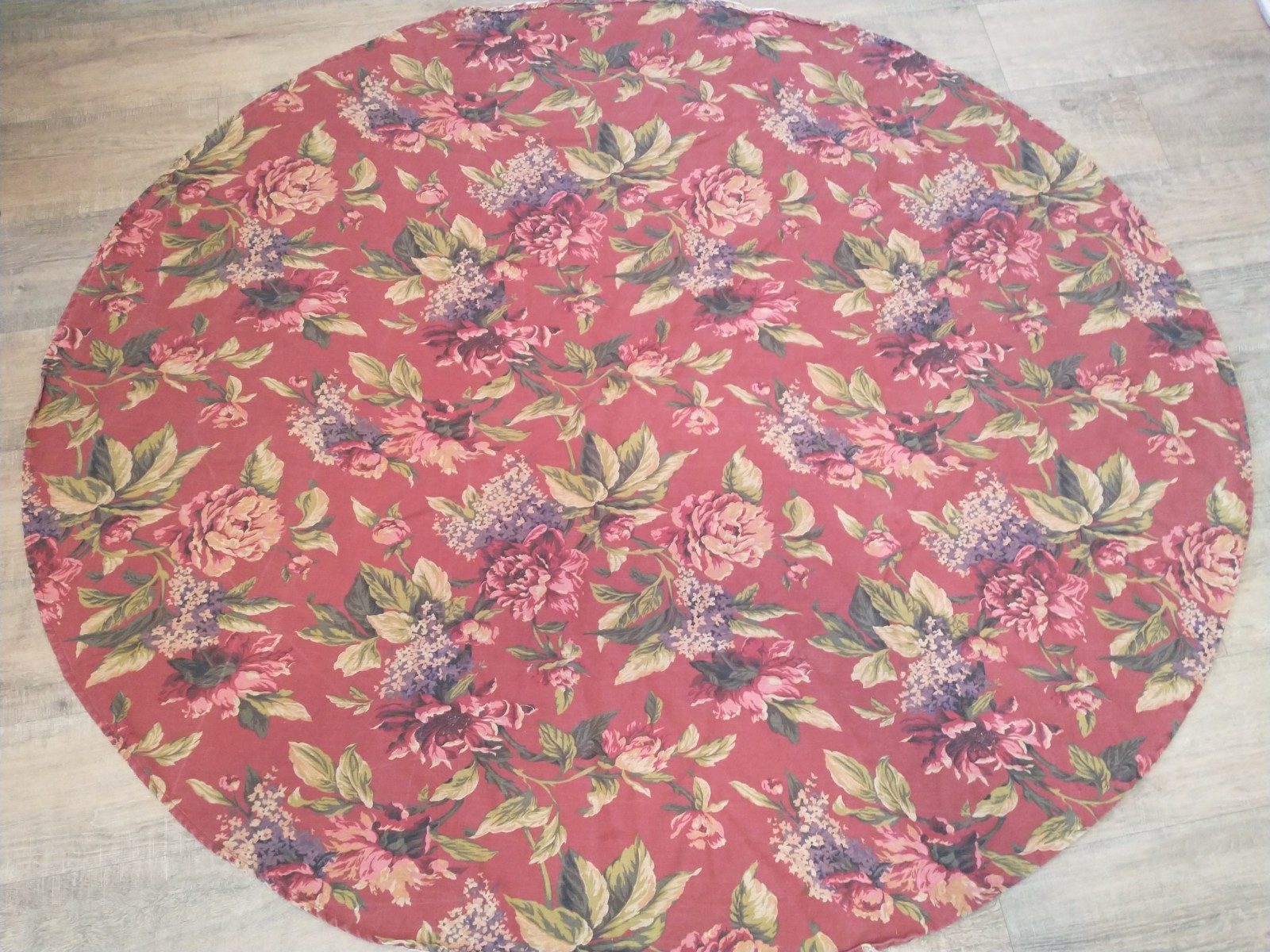 Vintage Victorian Chic Romantic Floral Oval Grandma Core Tablecloth 61\