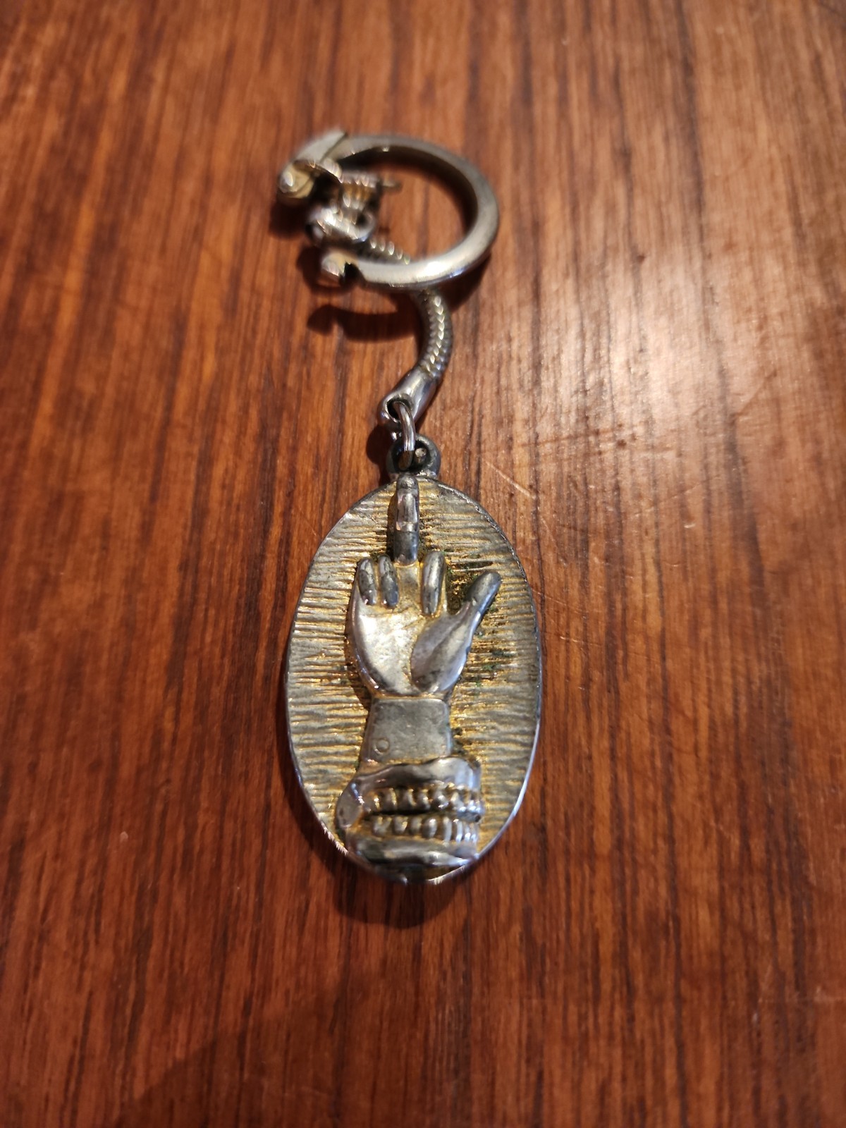 Vintage Allan Lum’s New Grand East Cafe LA Chinatown Middle Finger Keychain Gag