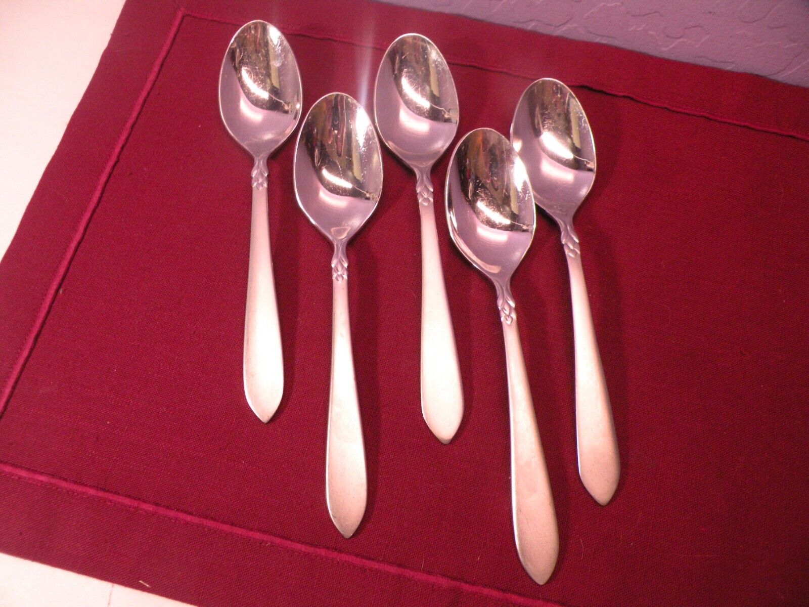 Set Of 5 Oneida Silver Stainless Jessica Place Oval Soup Spoons 7 1/4 GE3