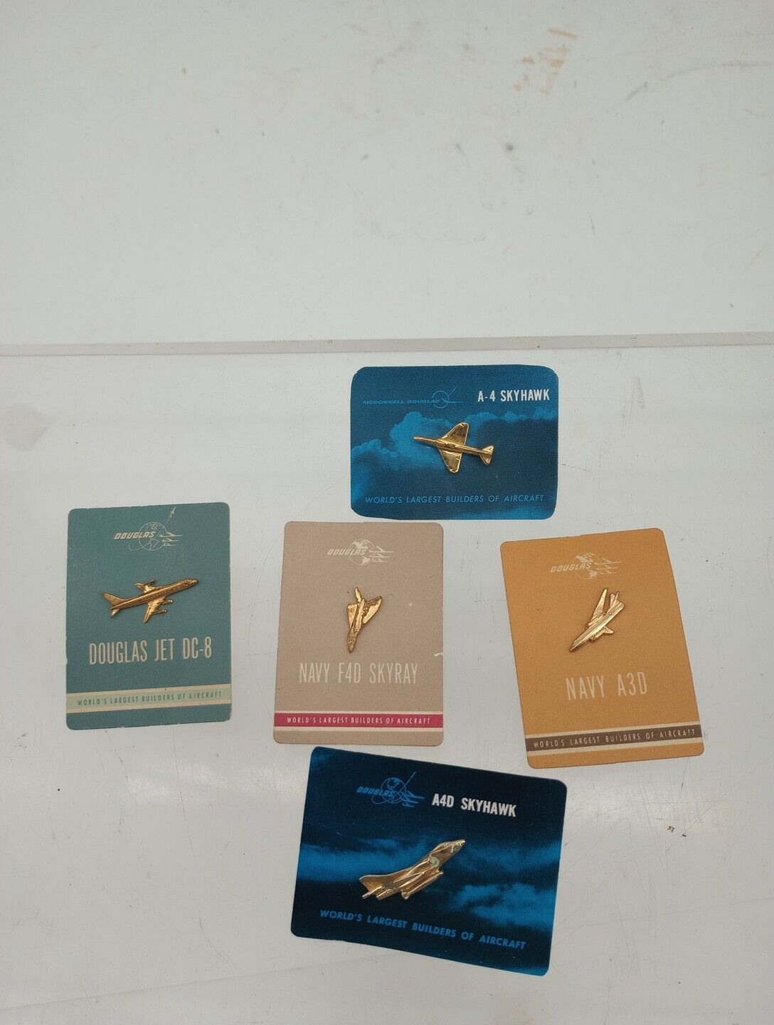 LOT Of 5 VINTAGE AIRCRAFT PLANES MILITARY FIGHTER JETs LAPEL PINS On Orig Card.
