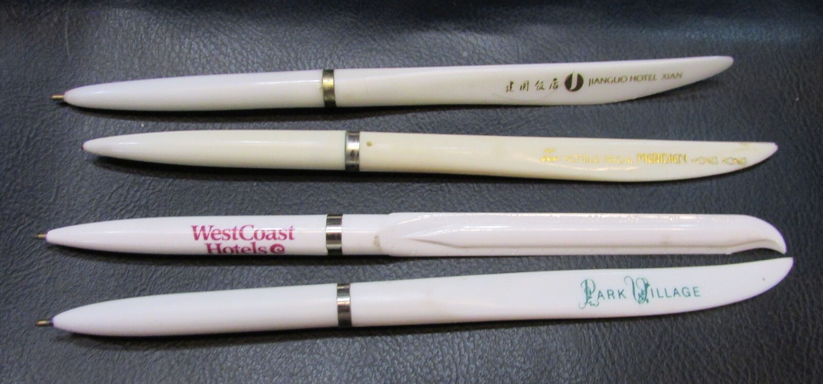 4 Old White Hotel Desk Ballpoint Pens Westcoast Regal Meridien Jianglio Xian etc