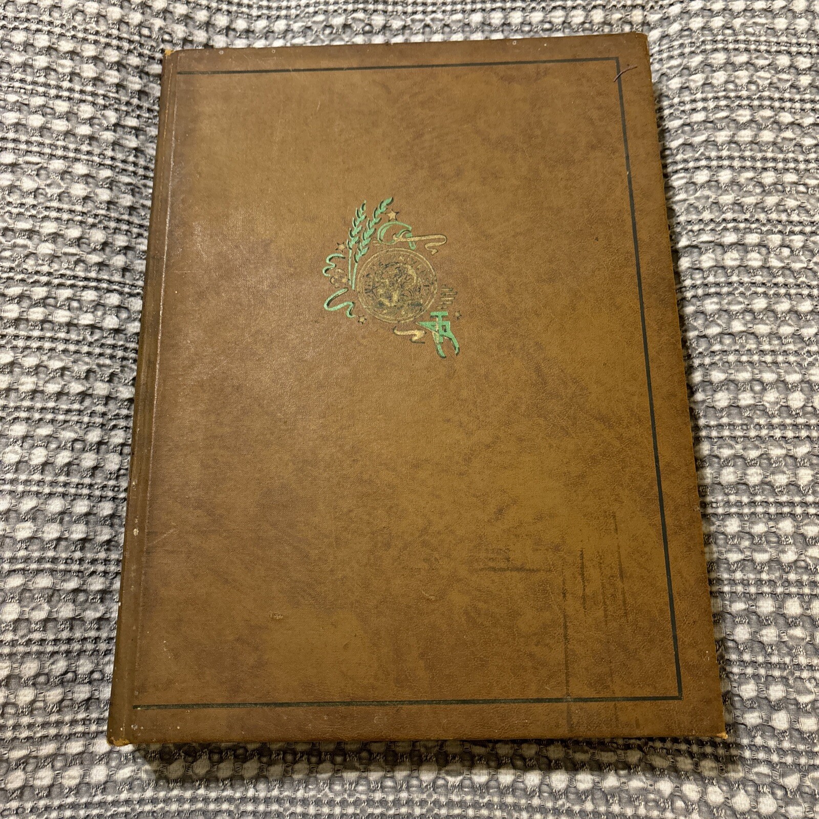 1941 Purdue University YEARBOOK, The Debris Vol. 53