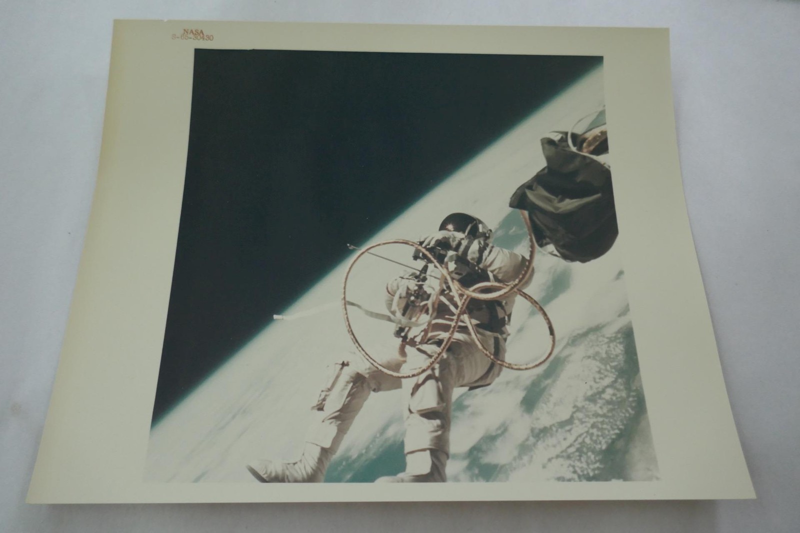 Nasa Photo Gemini 4 S-65-30430 8x10 Photo A KODAK PAPER Red Letter