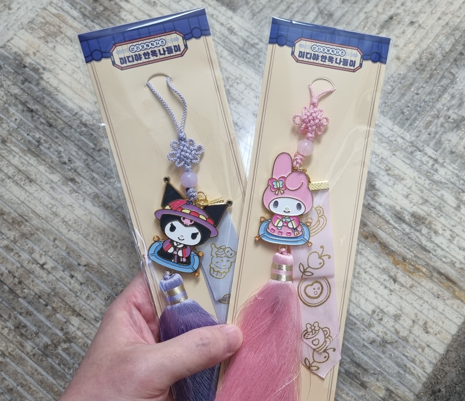 [EDIYA x Sanrio] Korea Exclusive Hanbok Norigae Bagcharm - My Melody & Kuromi