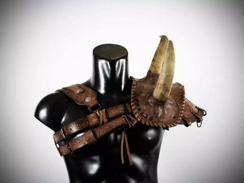 Medieval Leather Barbarian Pauldron Viking pauldron Larp Leather Shoulder Armor