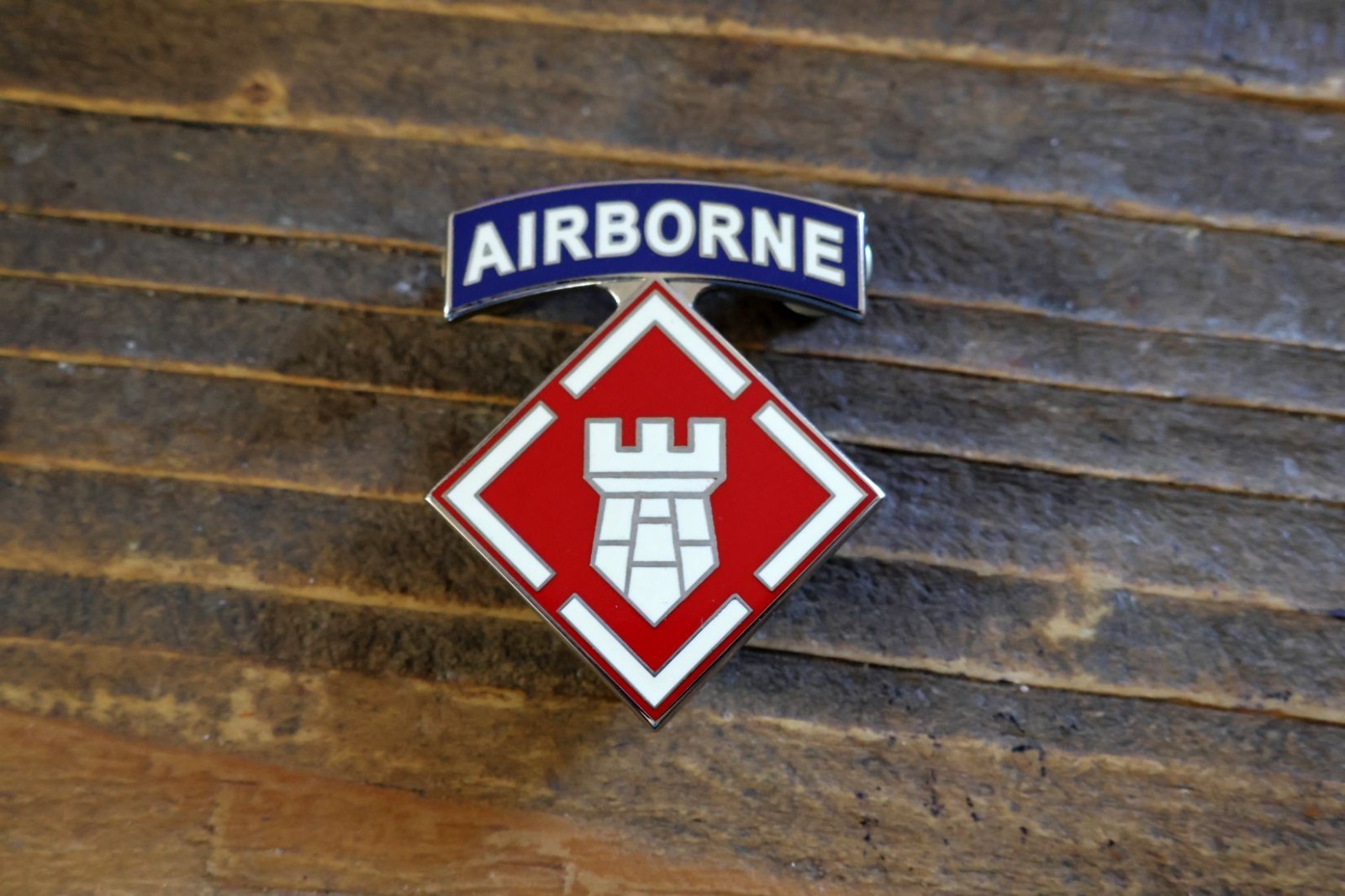 Army Identification Badge (CSIB) 20th Engineer Brigade w/ Airborne Tab Pin