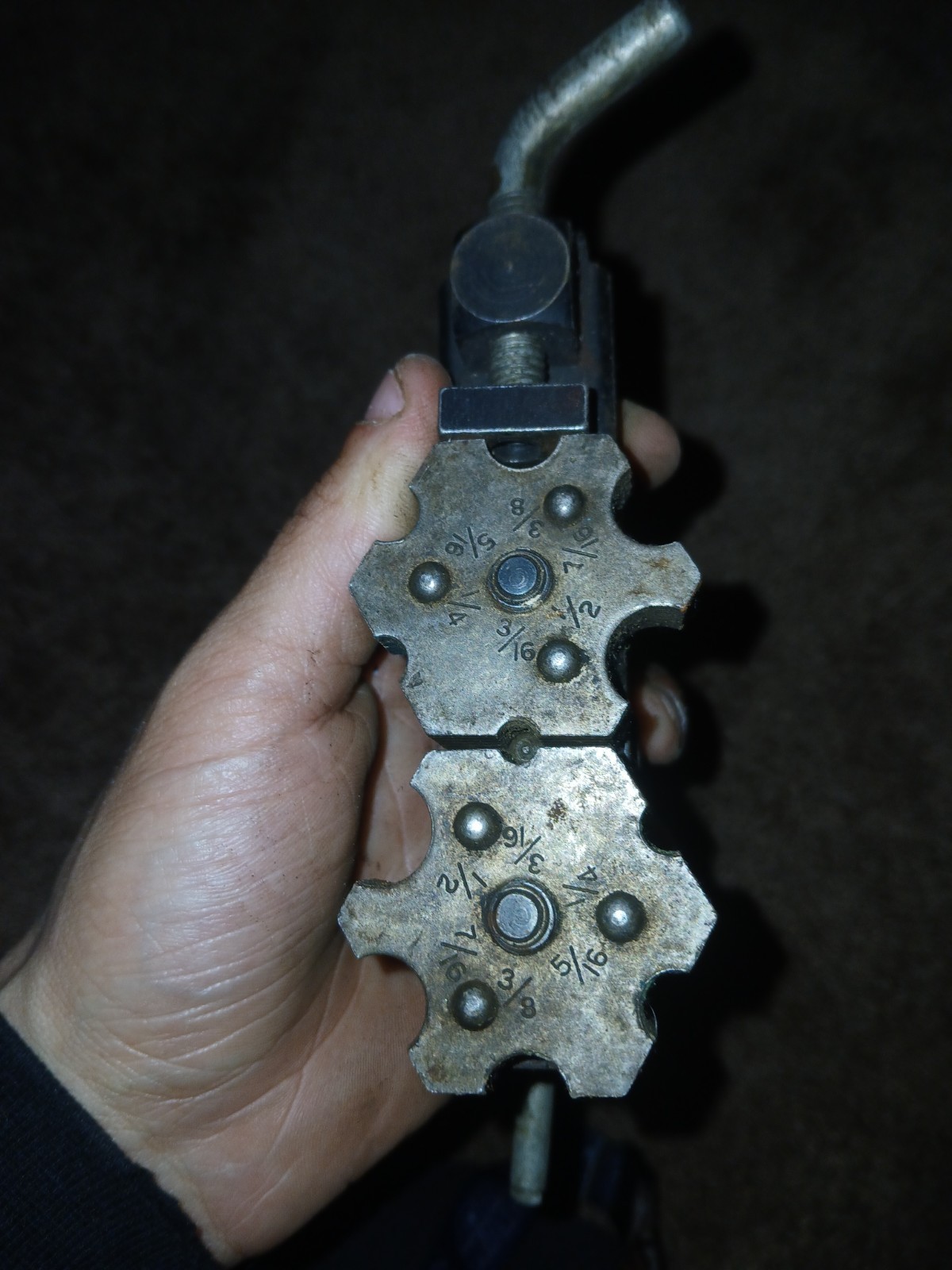 E. Edelmann & Co. Flaring Tool Adjustable Sized Geared Wheels Pat. Pending