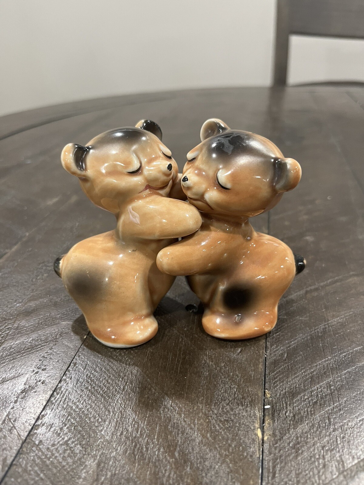 Vtg Van Tellingen Bear Hug Salt & Pepper Shakers Huggers Brown Black
