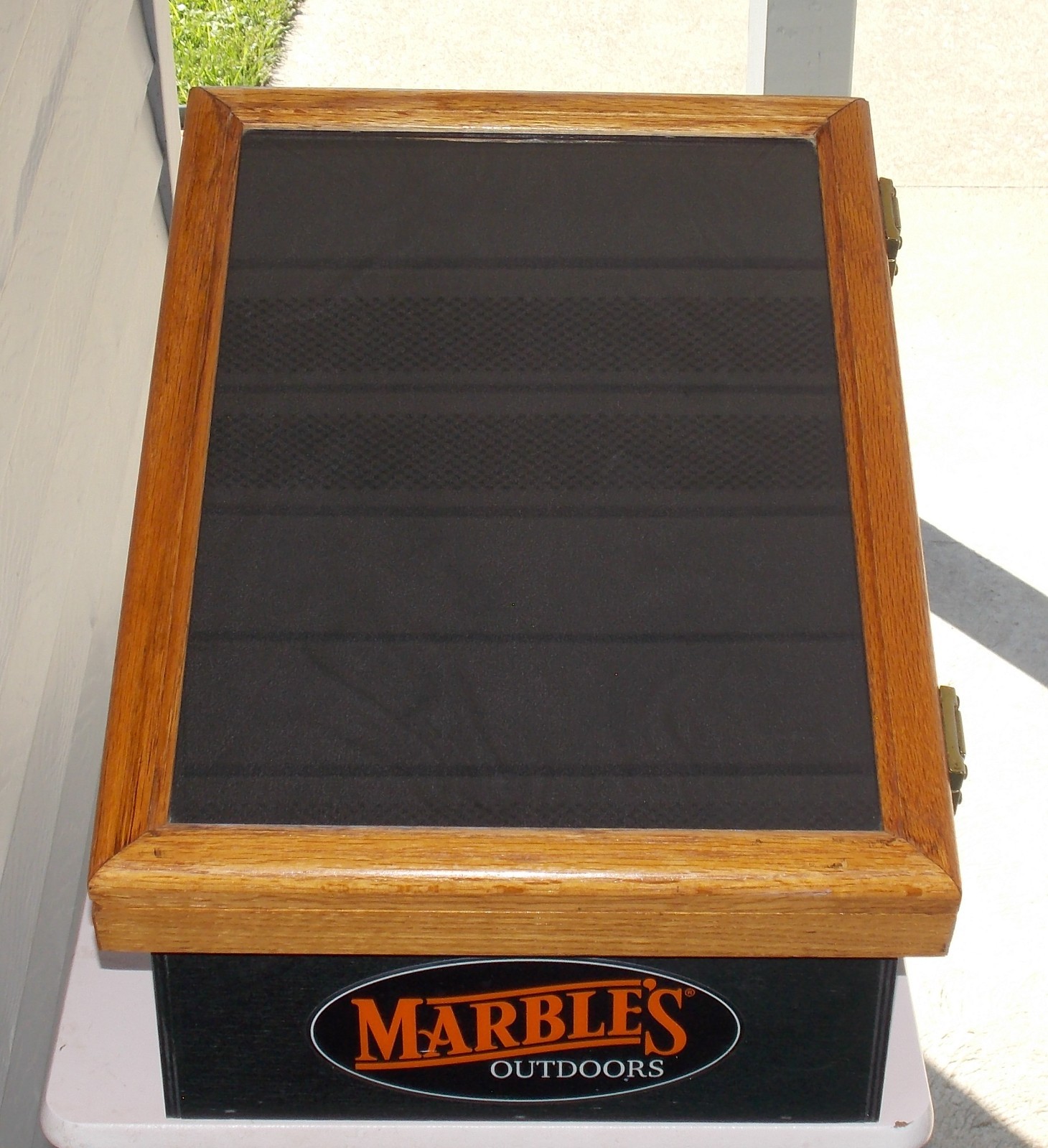 VTG Marble\'s Outdoors Glass Wood Frame Pocket Knife Store Counter Display Case VTG Marble\'s Outdoors Glass Wood Frame Pocket Knife Store Counter Display Case