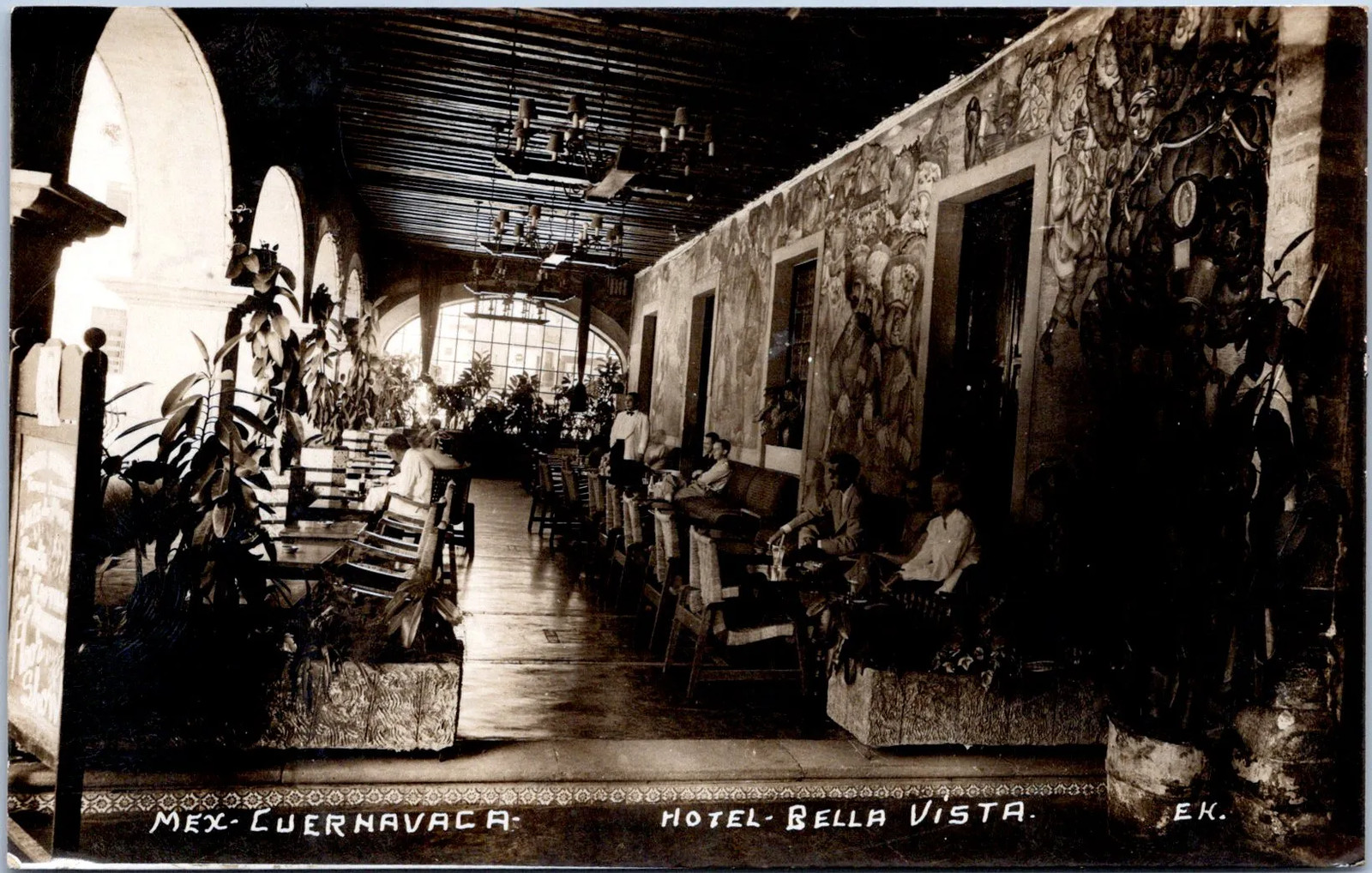 Cuernavaca, Morelos - Hotel Bella Vista Interior - RPPC
