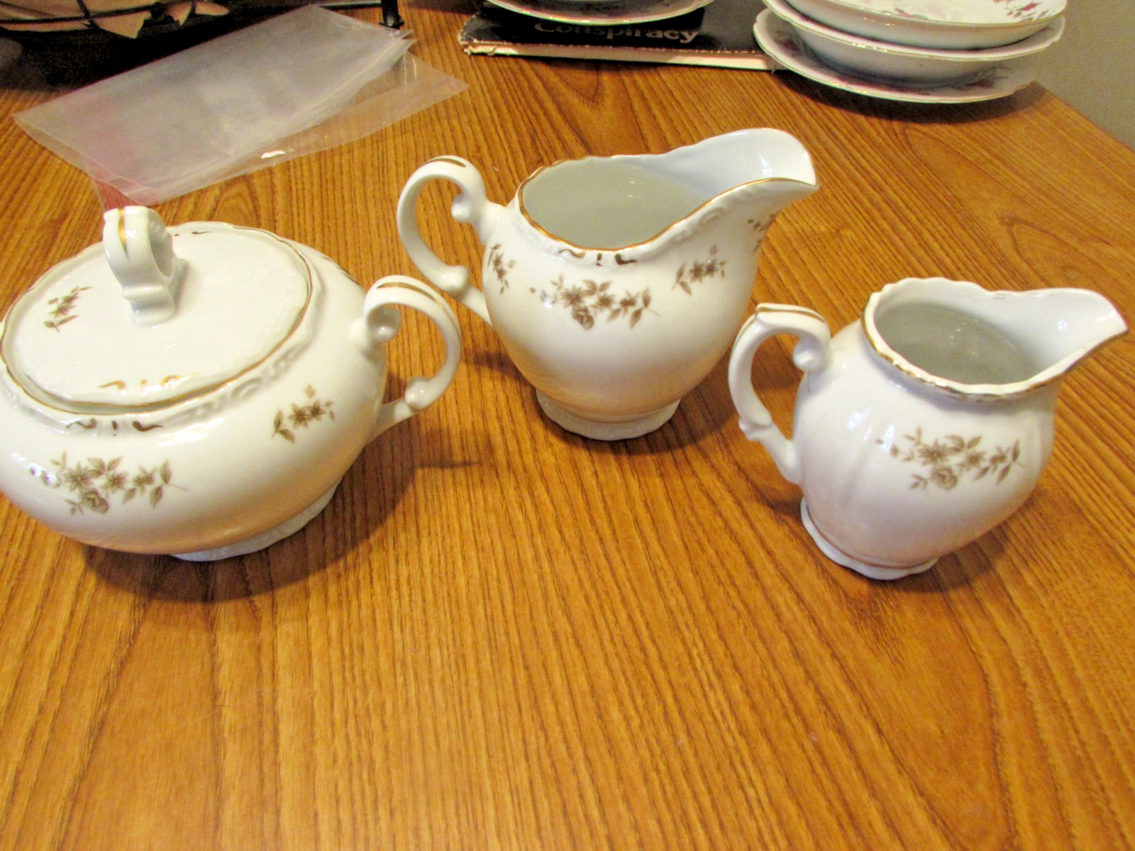 Rochele By Japan Sugar Bowls & 2 Creamers..Discontinued