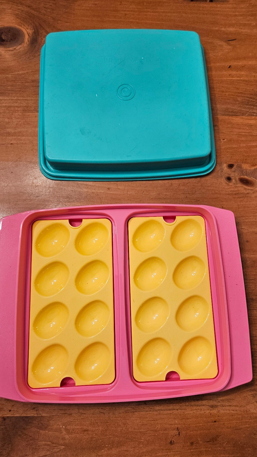 Vintage 1992 Tupperware Deviled Egg Carrier Keeper Pink Teal Yellow 4 Pc Set