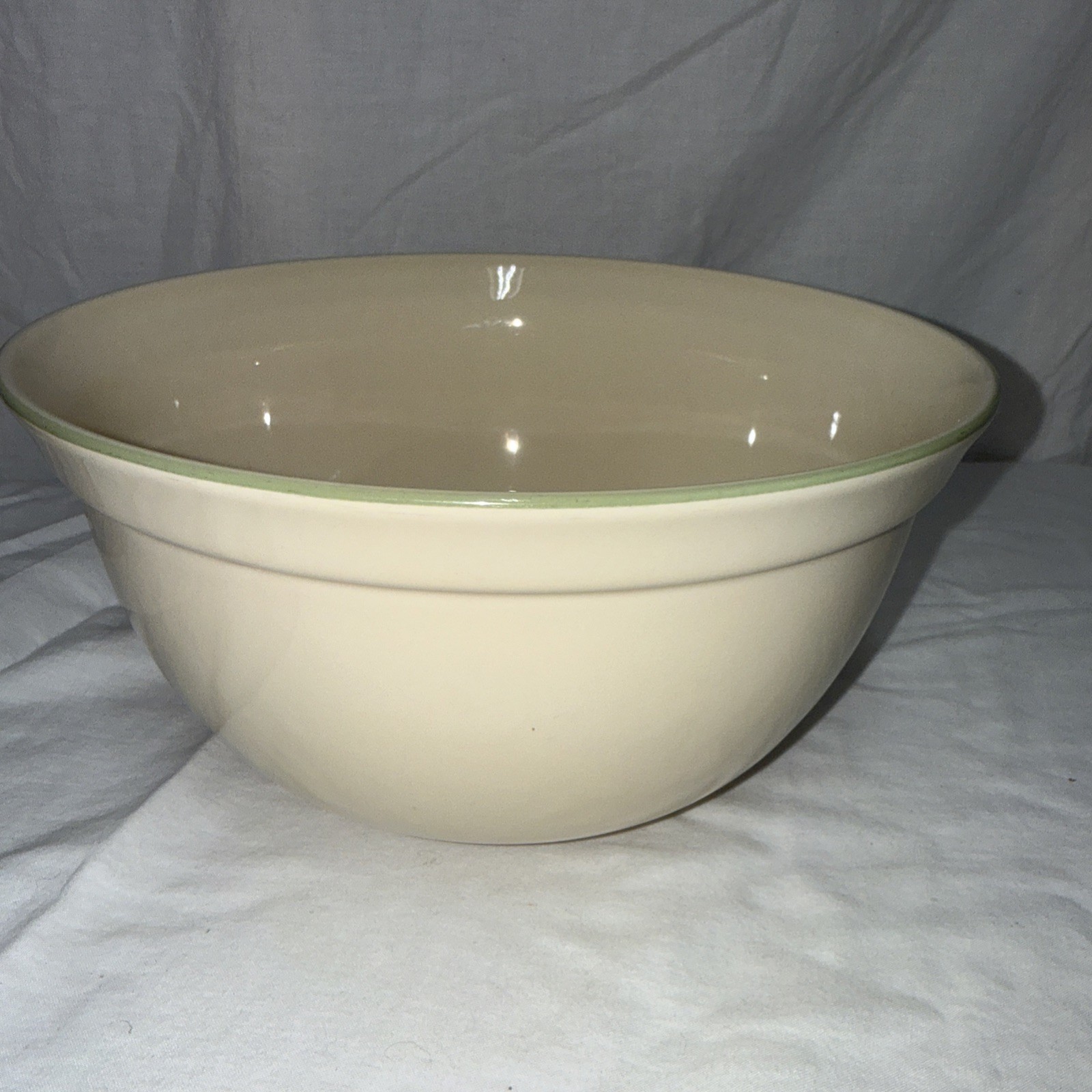 Huge Pfaltzgraff Ceramic Five-Quart  Mixing Bowl Cream With Green Rim EUC