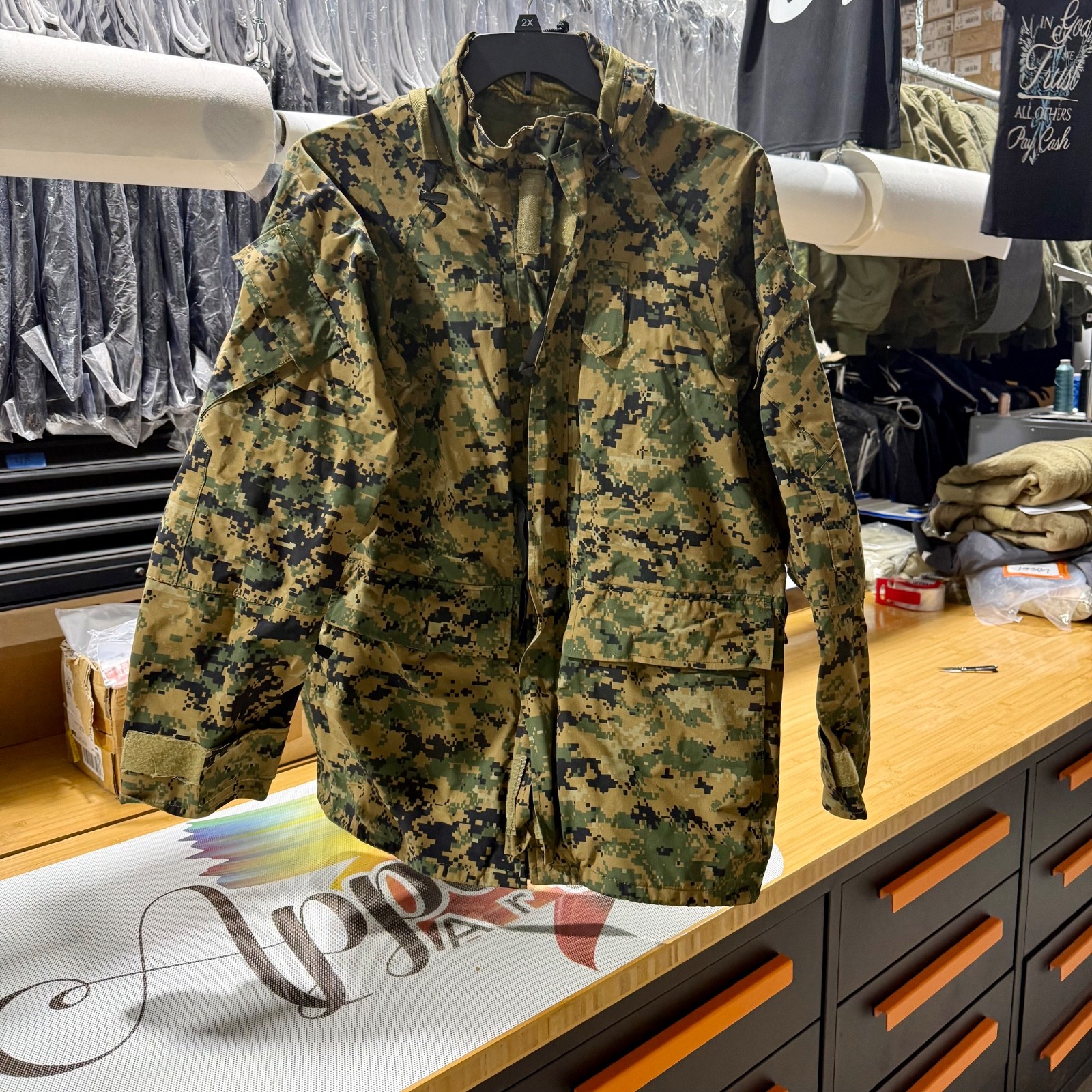 Usmc Apecs Gore Tex Digital Marpat Cold Weather Parka - Medium Long Usmc Apecs Gore Tex Digital Marpat Cold Weather Parka - Medium Long