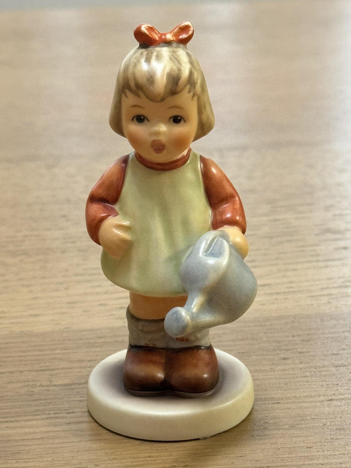 Vintage M.I.Hummel “ Little Gardener” Little Girl With Watering Can Germany 