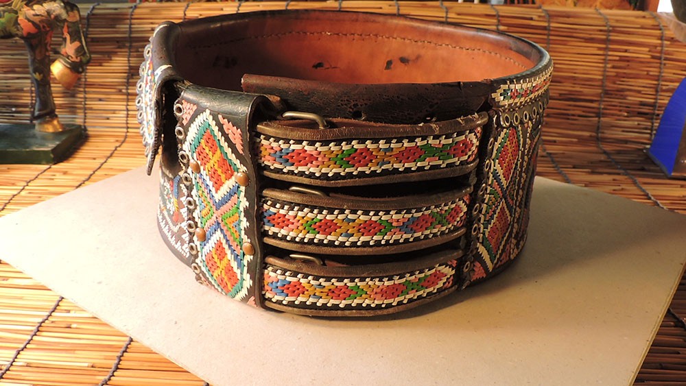 Vintage Romanian Chimir Wide Leather Folk Costume Belt Maramures Bucovina and... Vintage Romanian Chimir Wide Leather Folk Costume Belt Maramures Bucovina and...