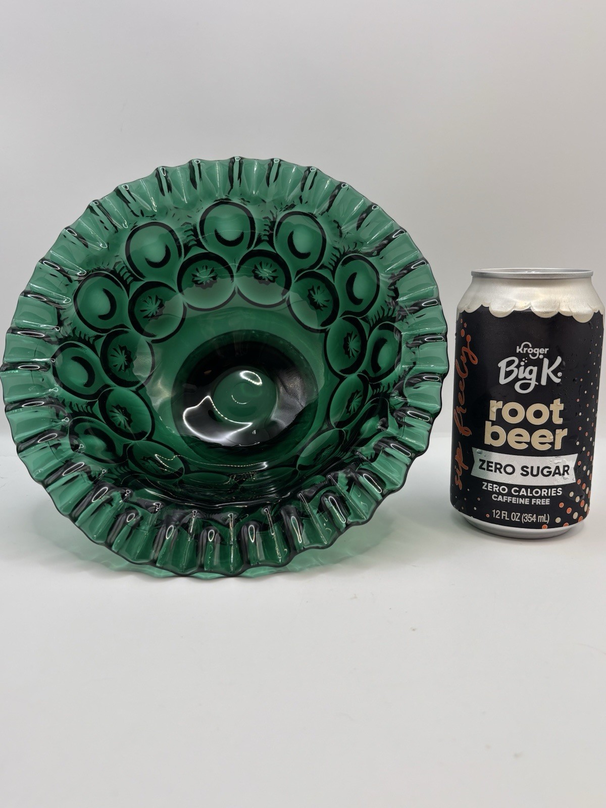RARE HTF Vintage L.E. Smith Moon and Star Ruffled Bowl - Greenbrier Dark Green