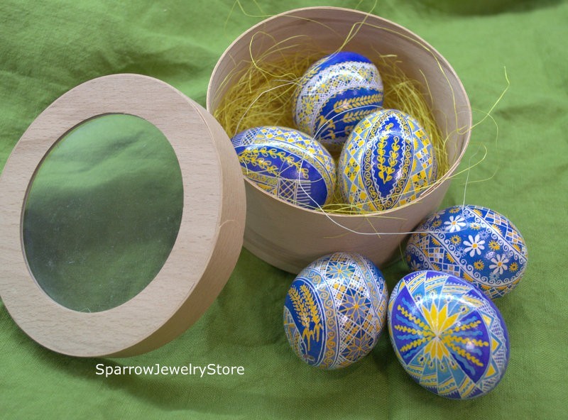Handmade Easter eggs Easter ornaments Handpainted Easter decor Ukraine Pysanka