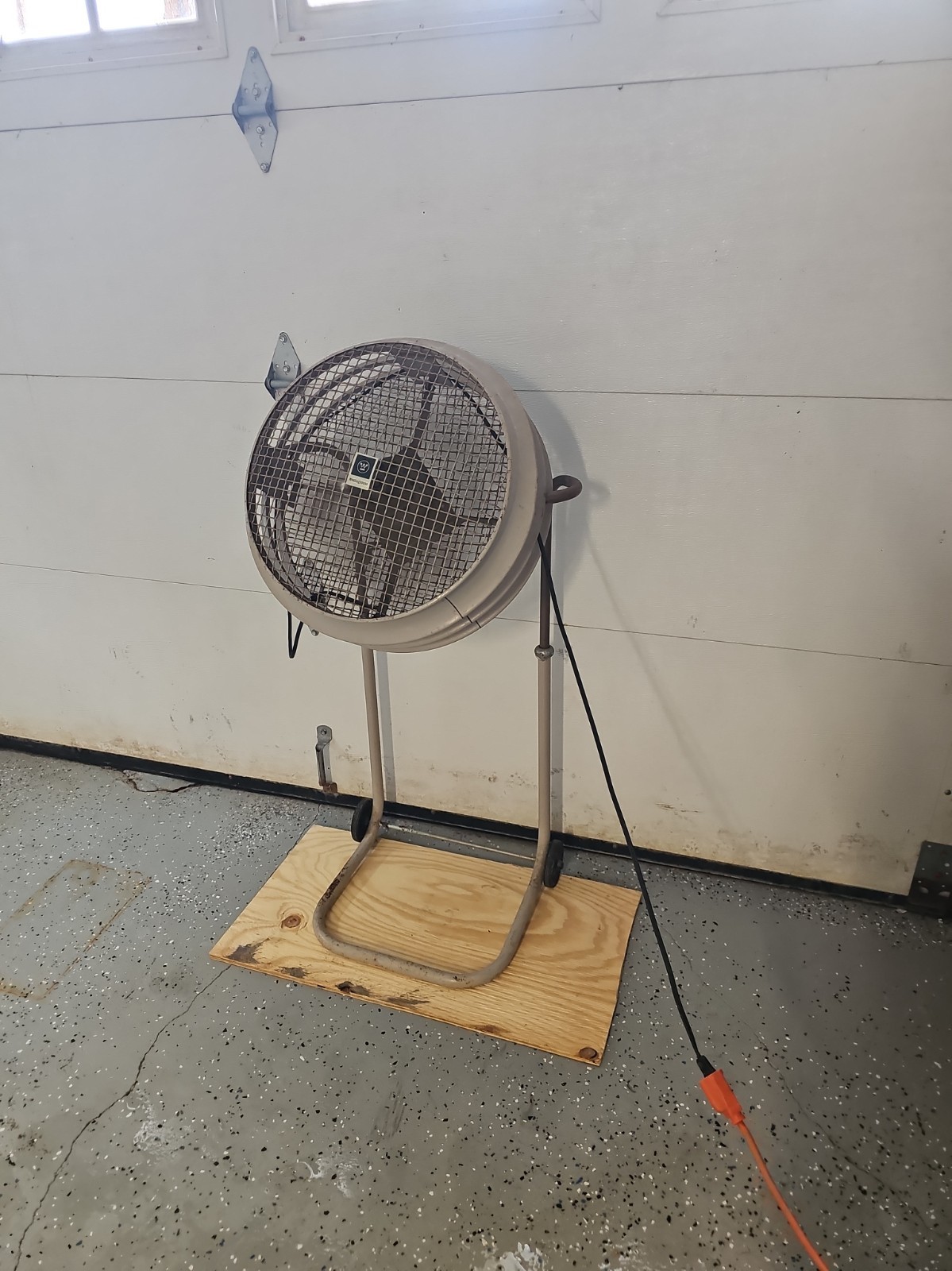 VTG Westinghouse Mobilaire Floor Fan Rolling Adjustable Industrial Grey 1950\'s