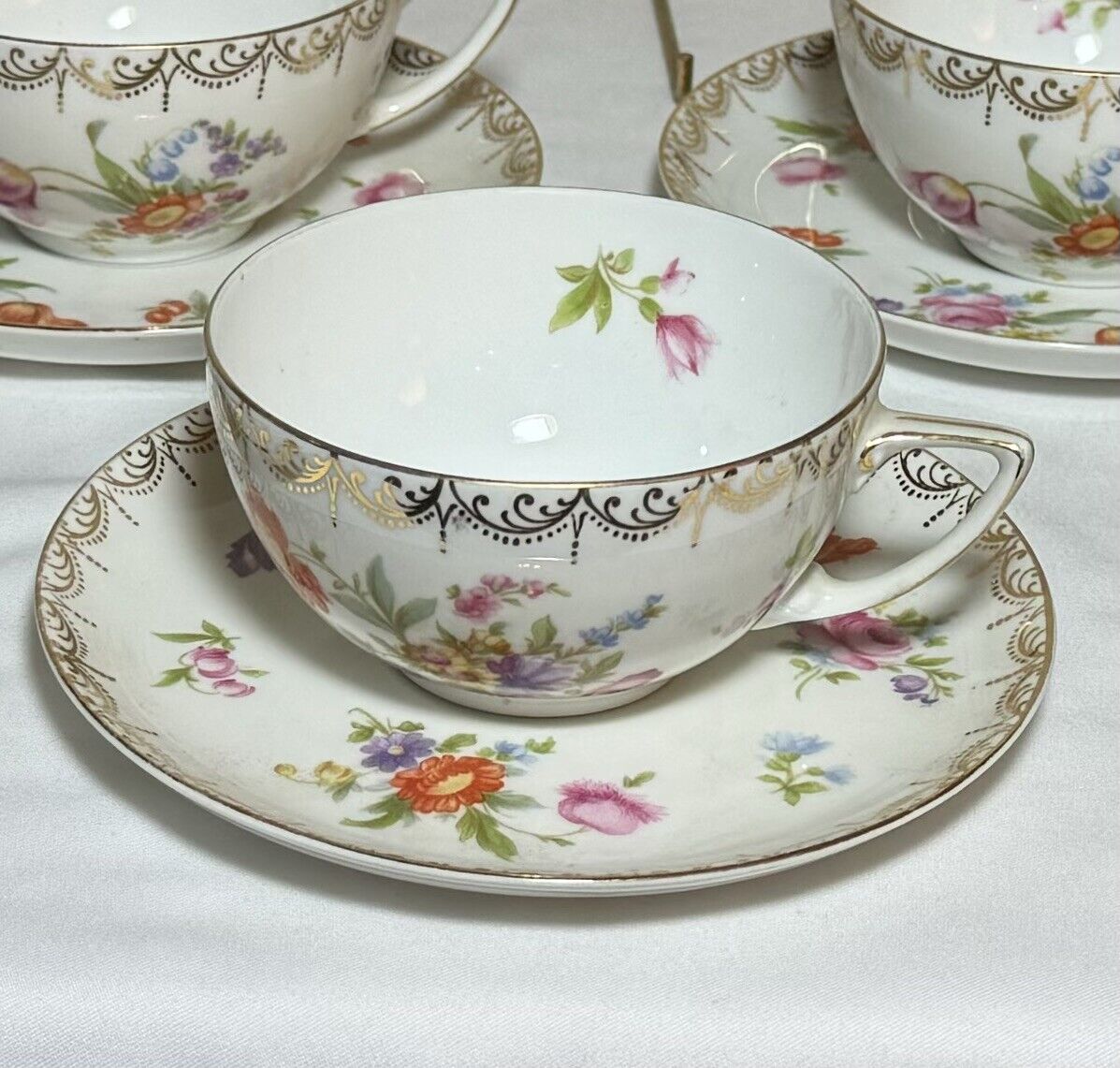 SET of 5 Vintage Rosenthal MEISSEN Tea Cups and Saucers, Plus One Extra Saucer