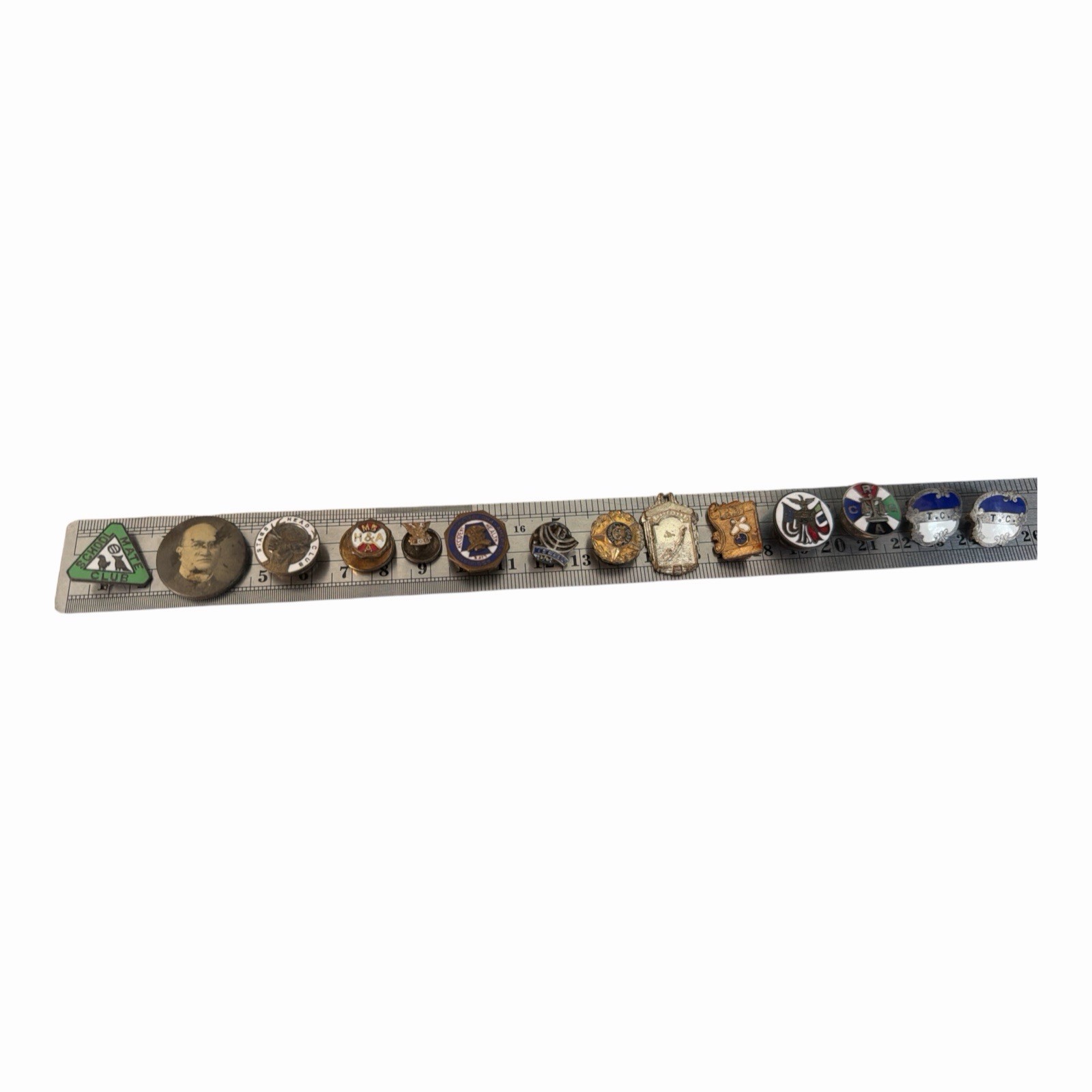 Vintage Mixed Lot Lapel Pins Buttons Fraternal Masonic Scout Service Badges 16 Vintage Mixed Lot Lapel Pins Buttons Fraternal Masonic Scout Service Badges 16