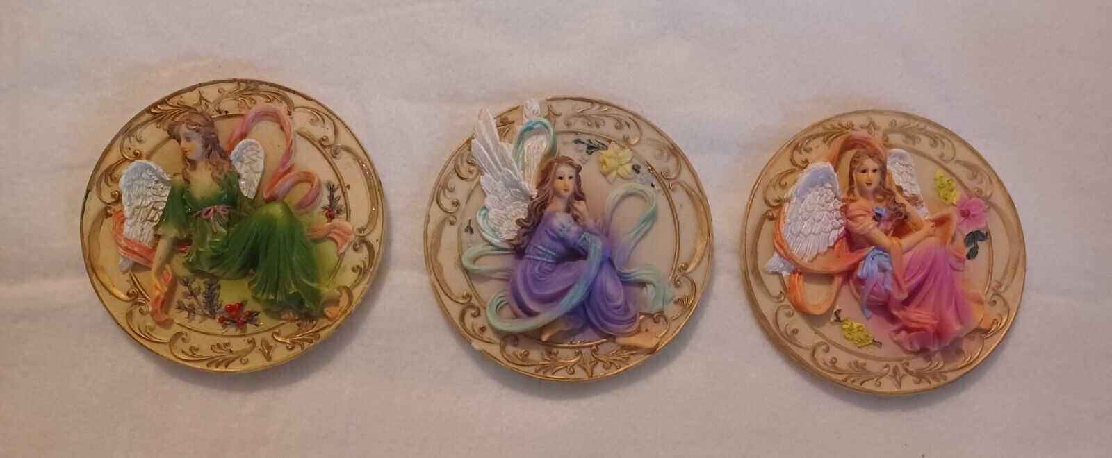 Angel 3-D EMBOSSED PLATES HANDCRAFTED Pre-owned ( lot of 3 )