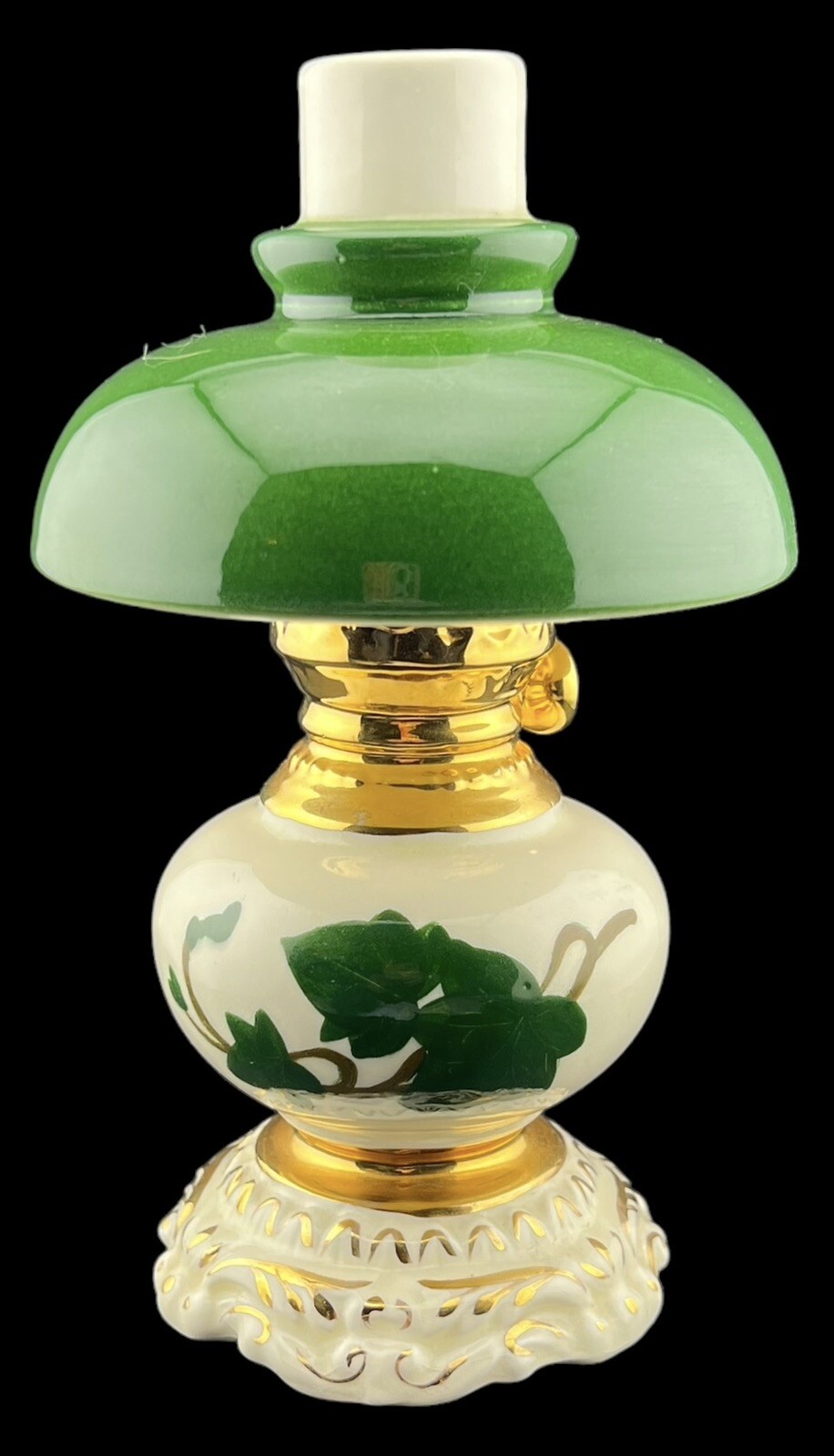 Rare Vintage Metlox California Ivy Vase Lamp Shaped Green & Cream 8”