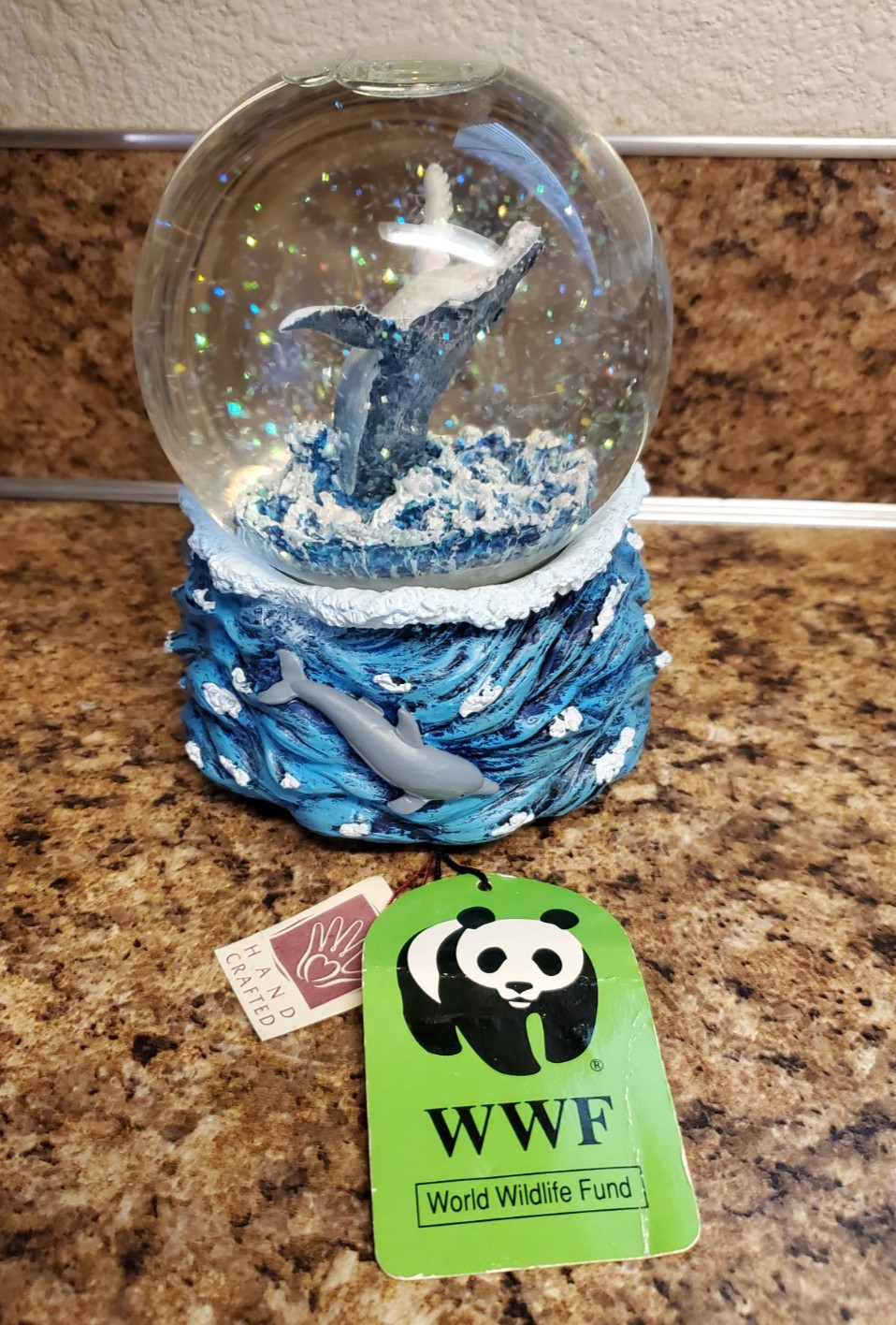Vintage WWF Humpback Whale  Musical Waterglobe Silvestri plays 