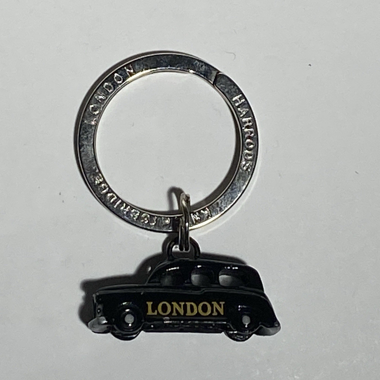 Harrods London England Knightsbridge Die Cast Taxi Keychain Heavyweight