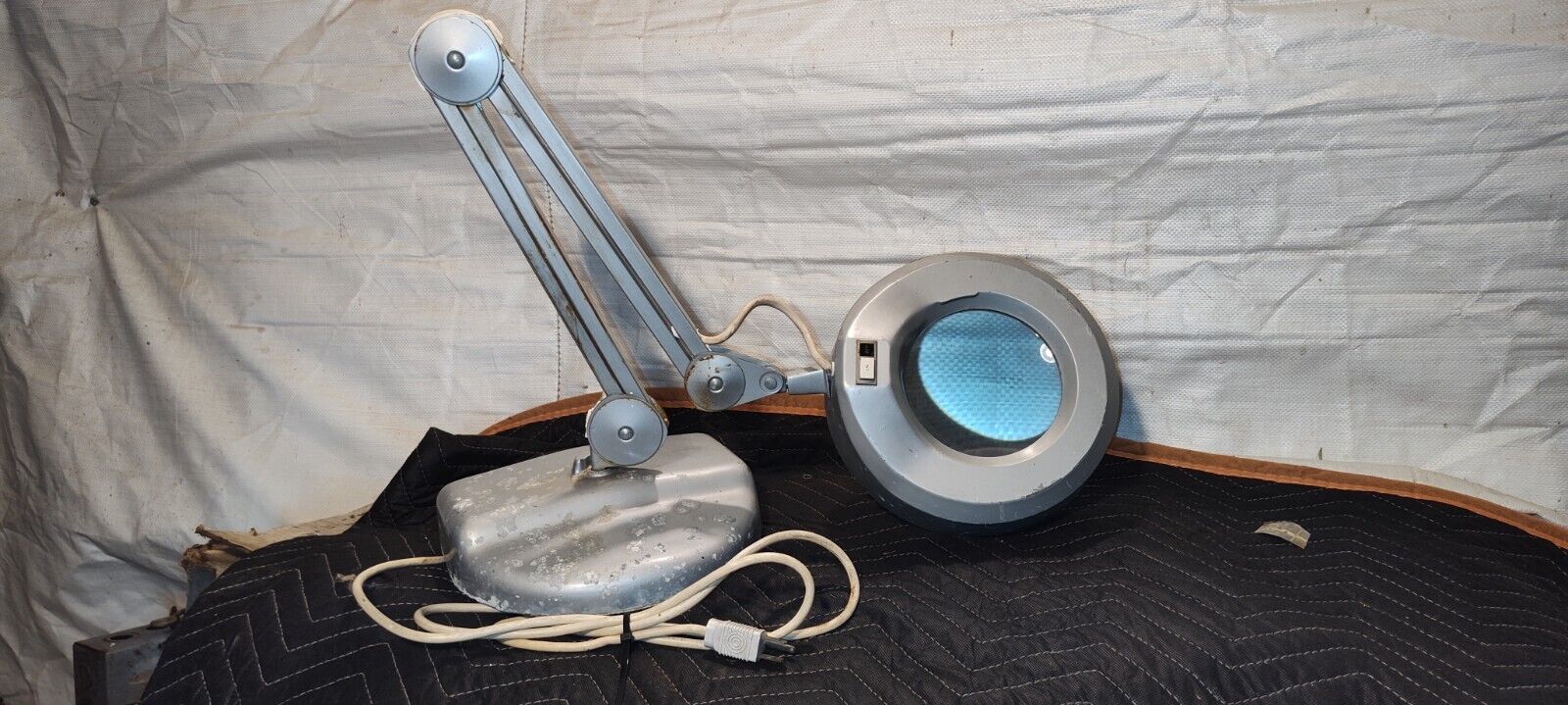 Vintage Luxo Magnifier Articulating Lamp swing arm.  Clamp On Lighted Needs Bulb