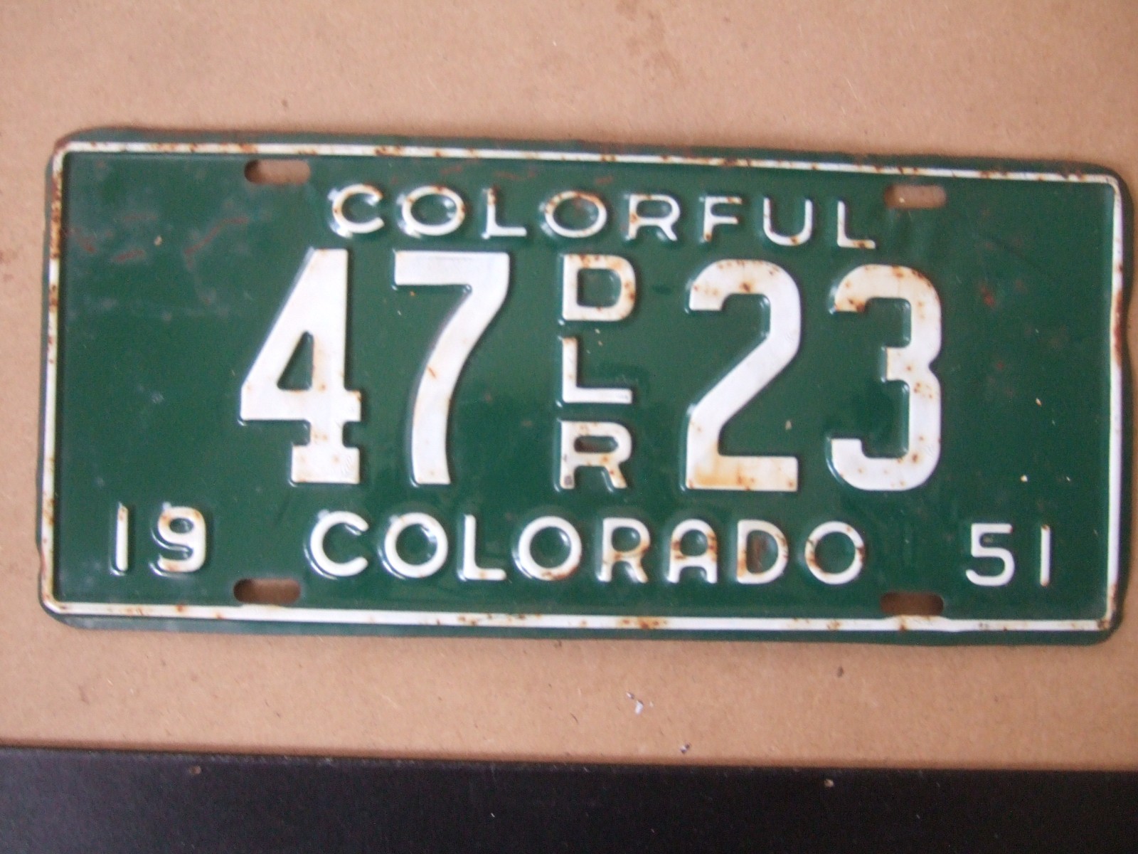 ANTIQUE   1951 COLORADO DEALER LICENSE PLATE    #47 - 23   DOUGLAS COUNTY