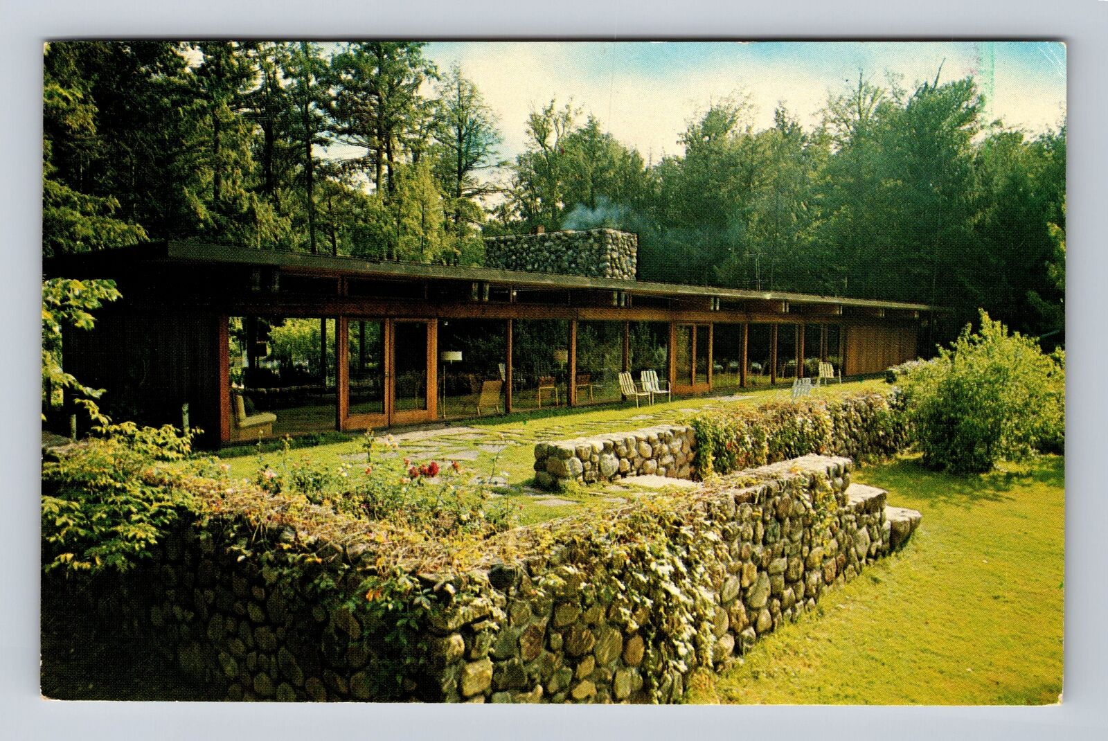 Hayward WI-Wisconsin, Scheer's Ghost Lake Lodge, Antique Vintage Postcard