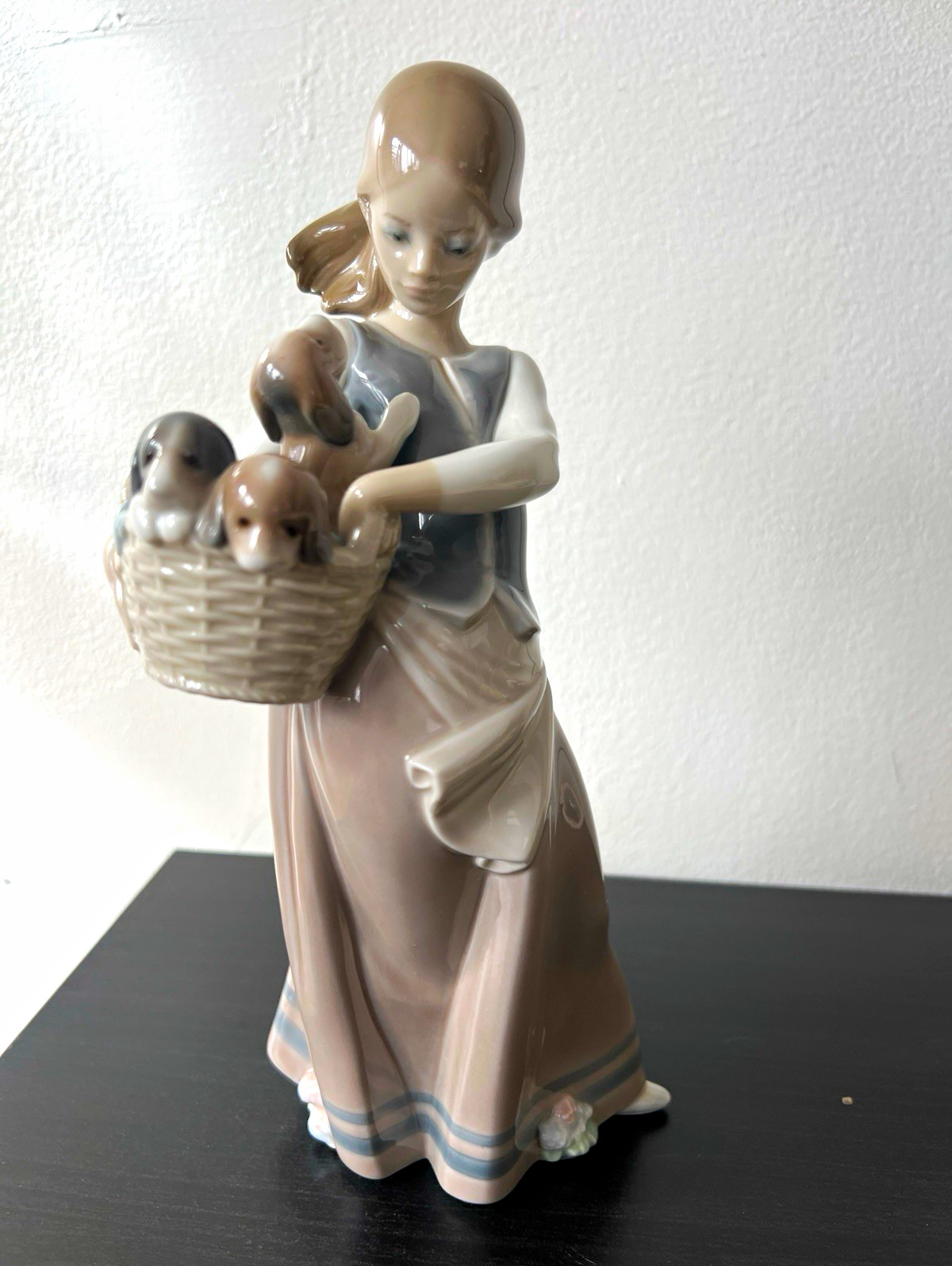 Lladro 1311 Girl With Puppies-Retired Lladro 1311 Girl With Puppies-Retired